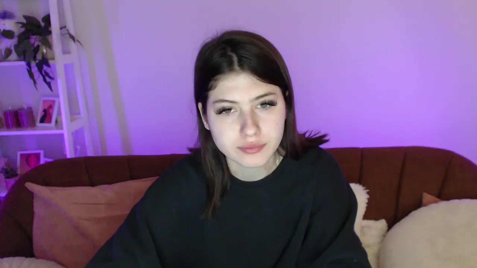 Gallery image thumbnail from AlisaElmers's myfreecams stream on, 04/13/2026, 09:47 image 11 of 20