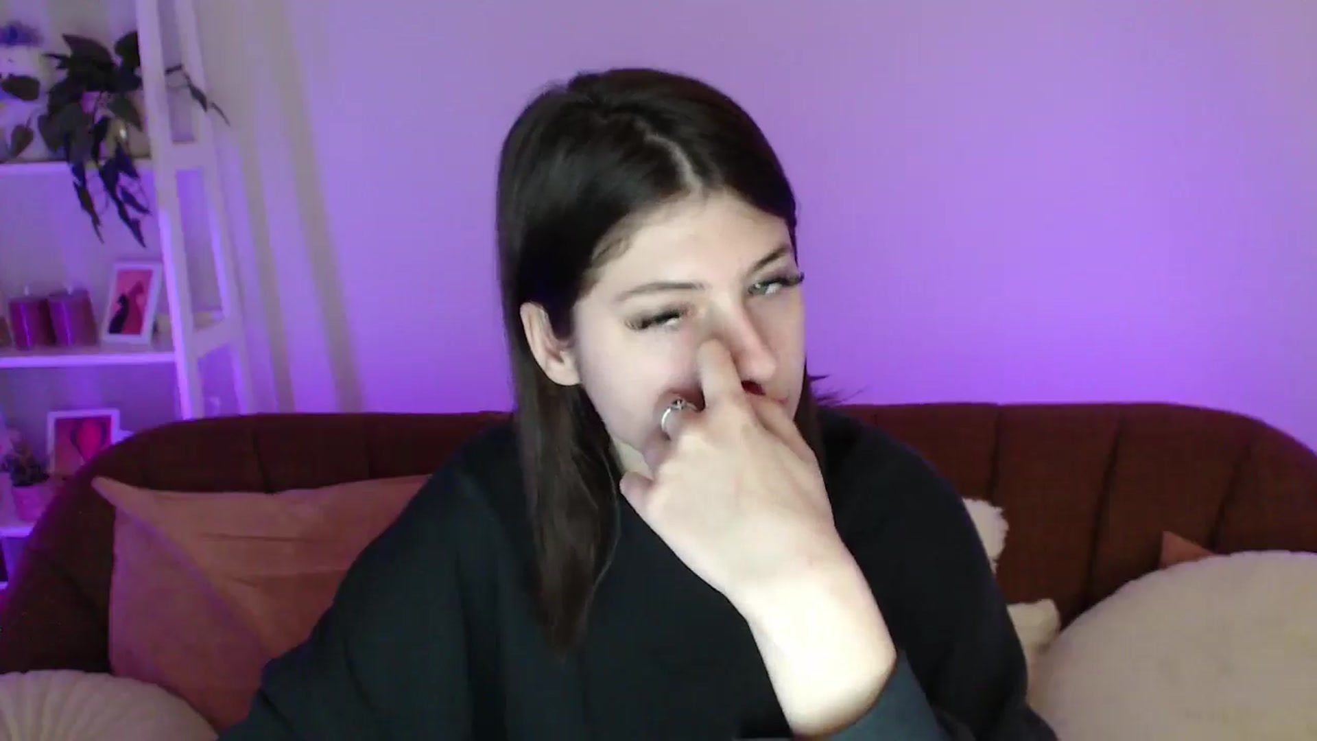 Gallery image thumbnail from AlisaElmers's myfreecams stream on, 04/13/2026, 10:33 image 16 of 20