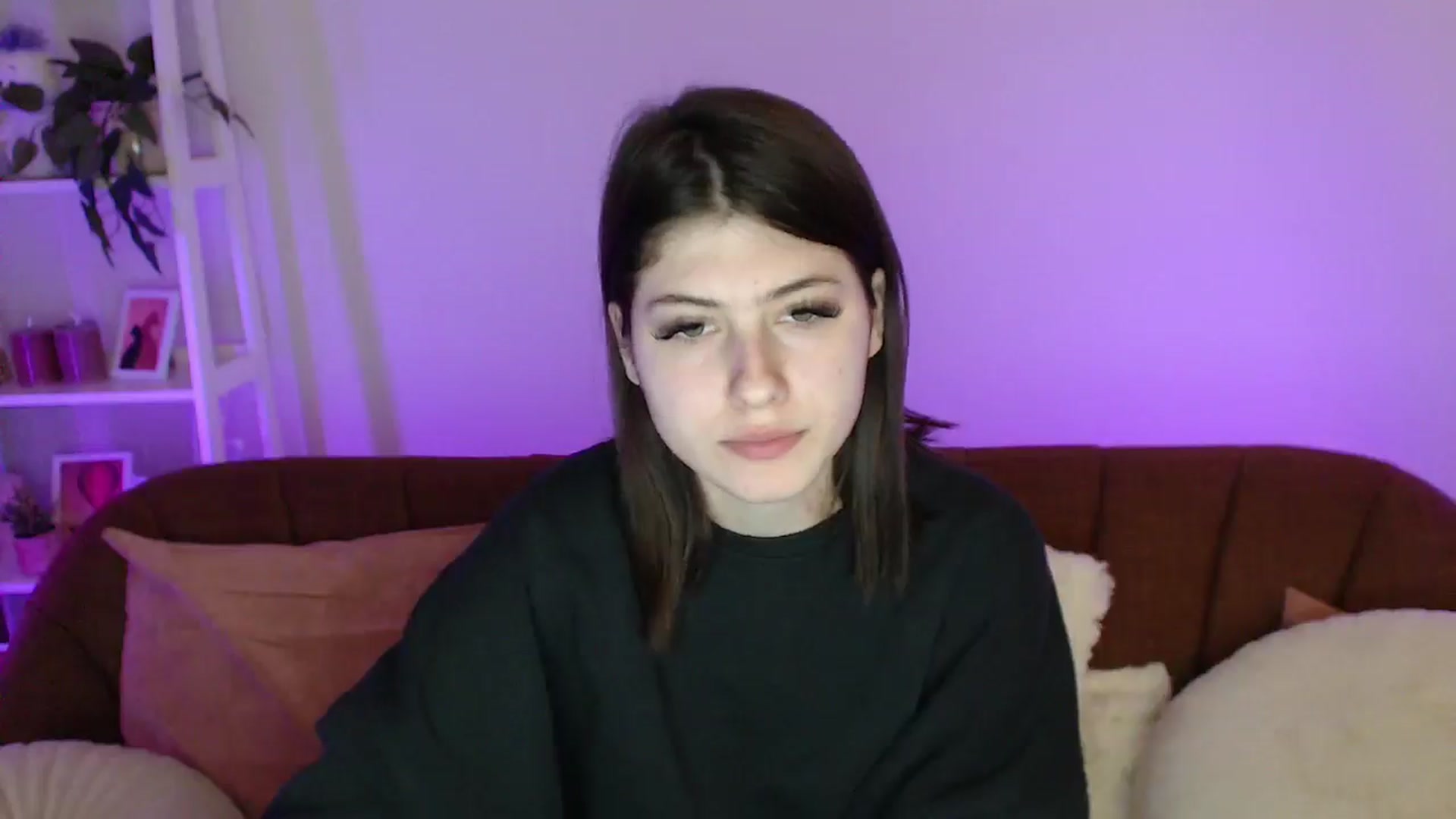 Gallery image thumbnail from AlisaElmers's myfreecams stream on, 04/13/2026, 10:33 image 8 of 20