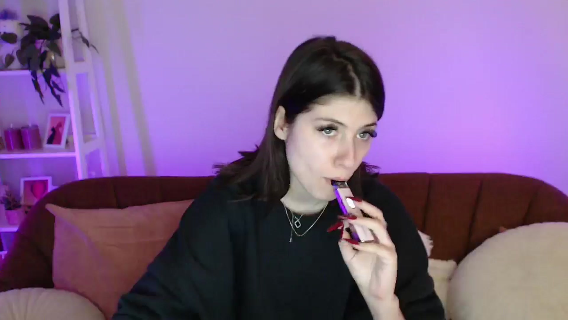 Gallery image thumbnail from AlisaElmers's myfreecams stream on, 04/13/2026, 12:22 image 17 of 20