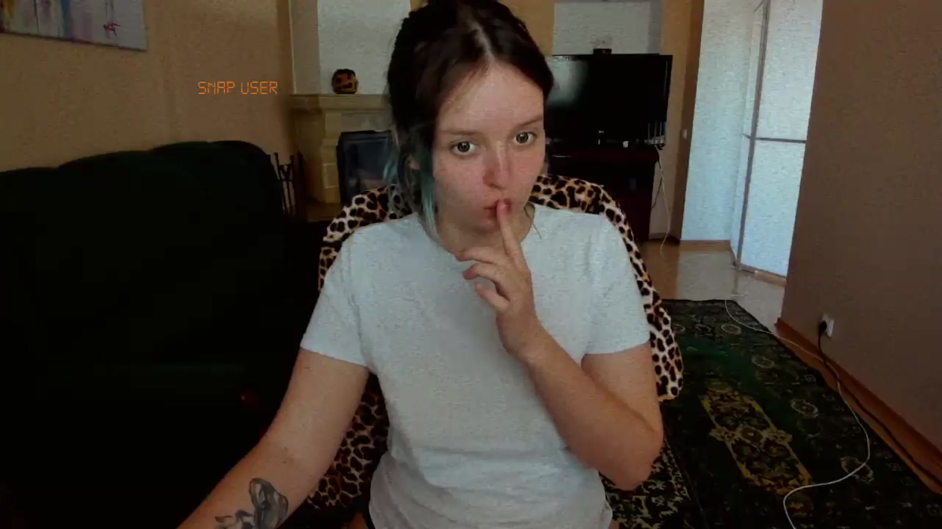 Gallery image thumbnail from AlisaRock's myfreecams stream on, 04/21/2025, 14:14 image 5 of 20