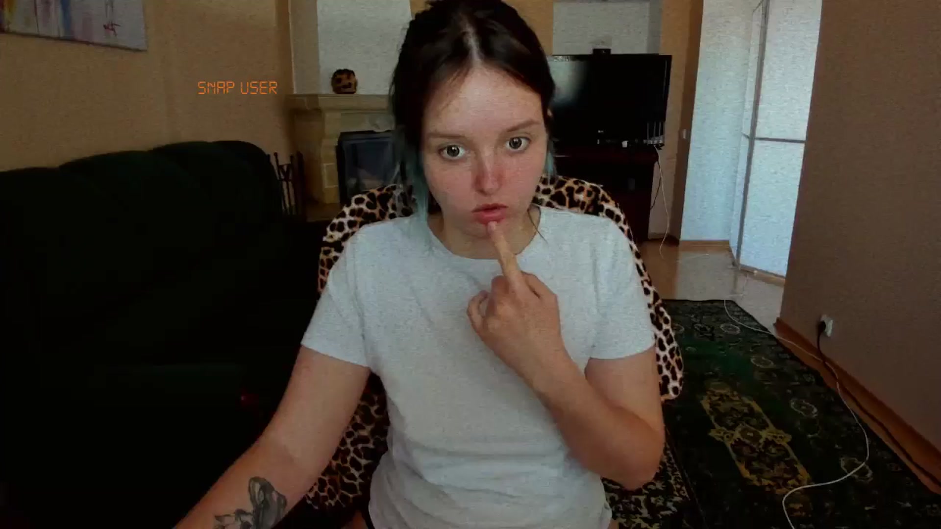 Gallery image thumbnail from AlisaRock's myfreecams stream on, 04/21/2025, 14:14 image 1 of 20