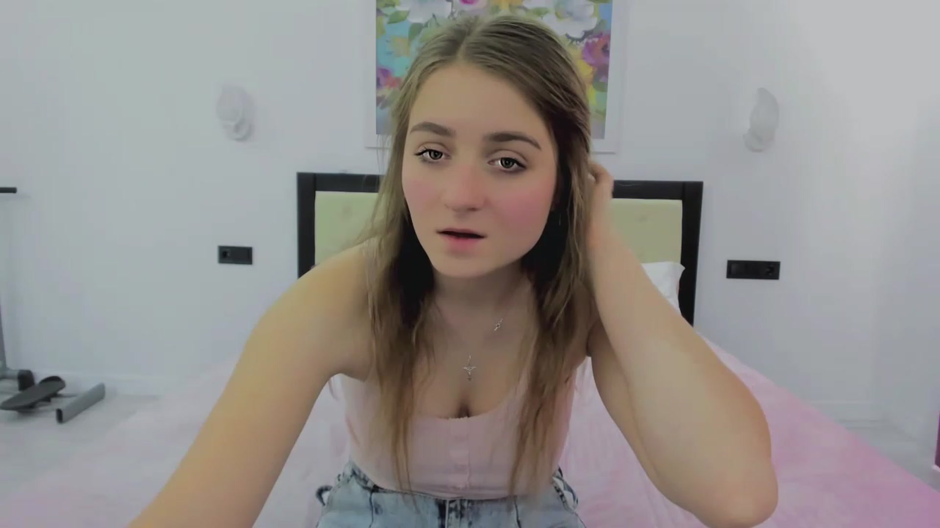 Gallery image thumbnail from AlisaSunshine's myfreecams stream on, 11/22/2022, 11:33 image 17 of 20