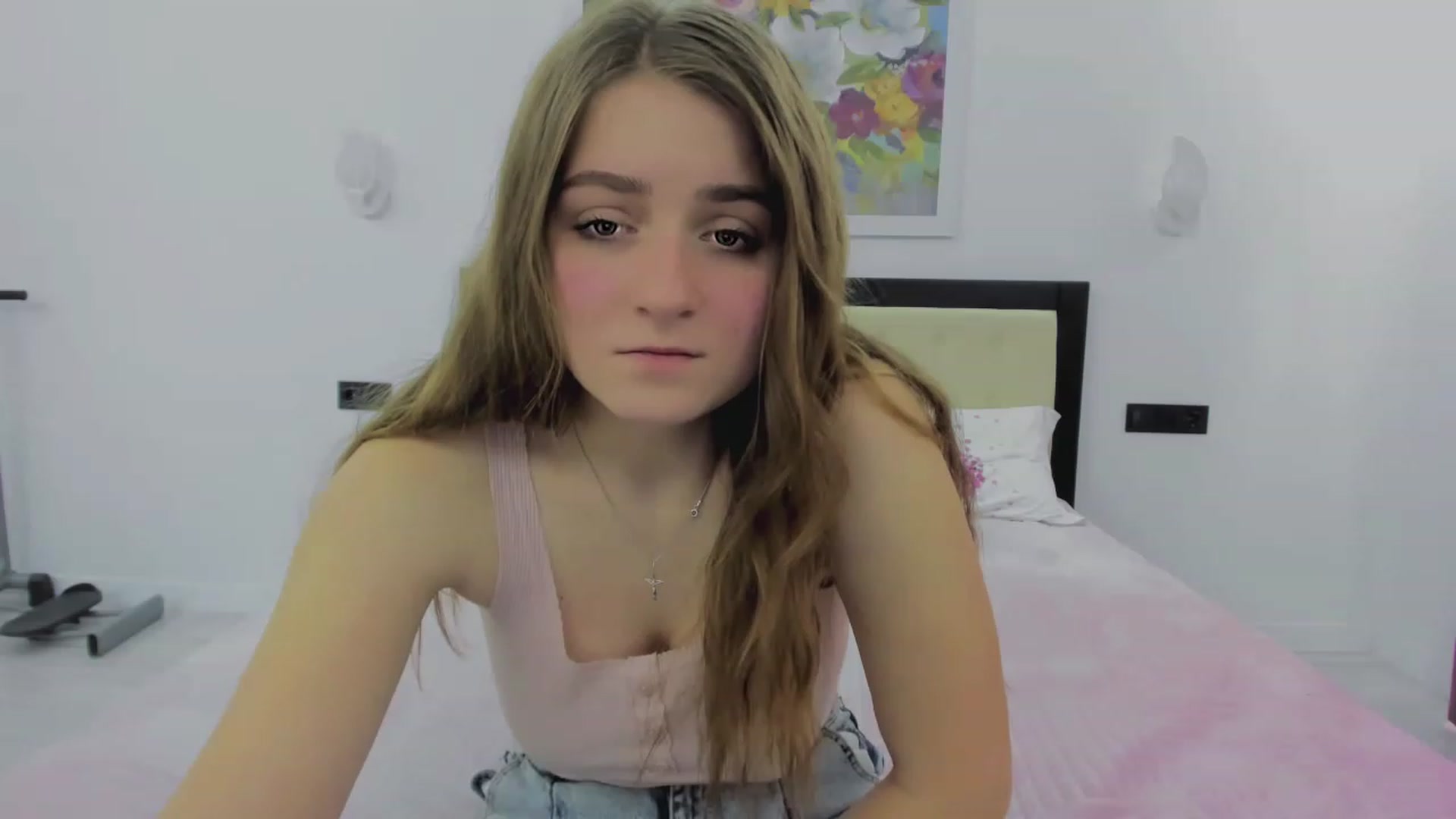 Gallery image thumbnail from AlisaSunshine's myfreecams stream on, 11/22/2022, 11:33 image 9 of 20