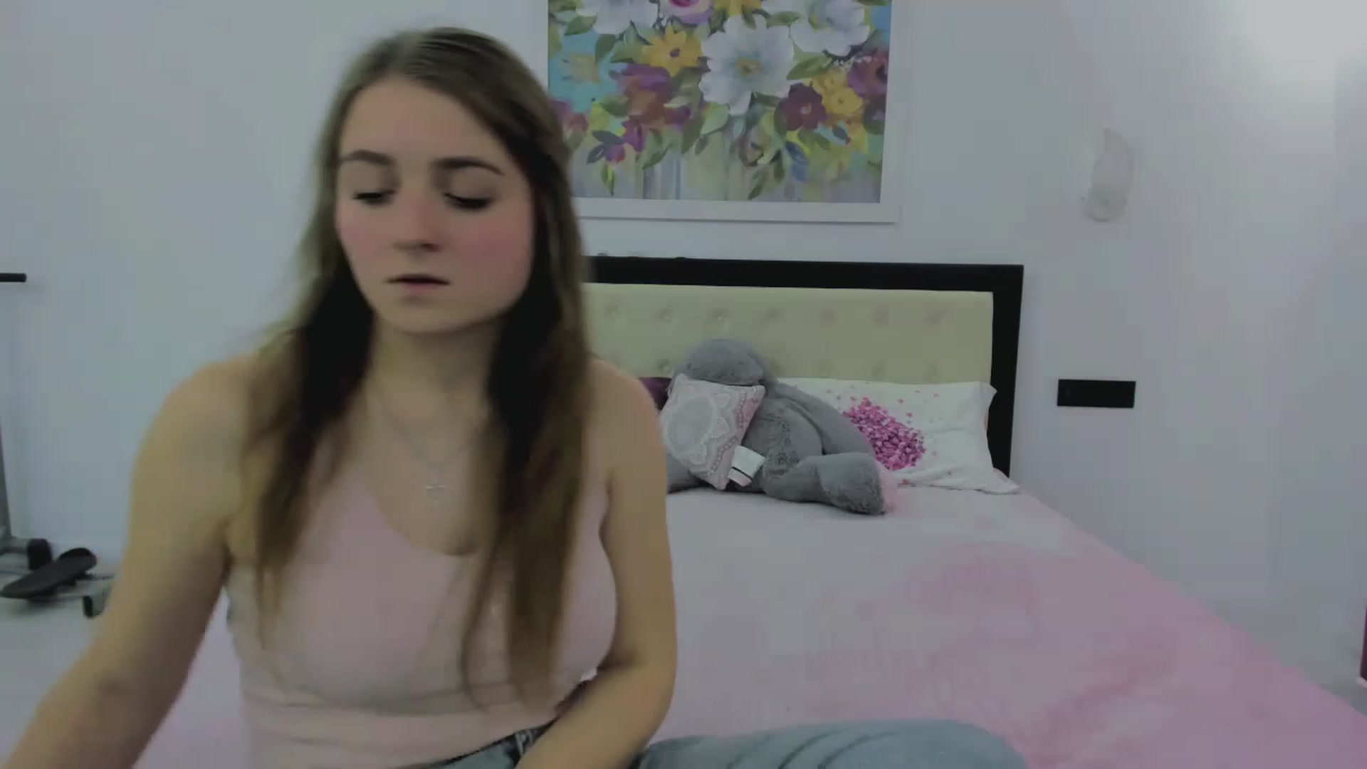 Gallery image thumbnail from AlisaSunshine's myfreecams stream on, 11/22/2022, 12:01 image 12 of 20