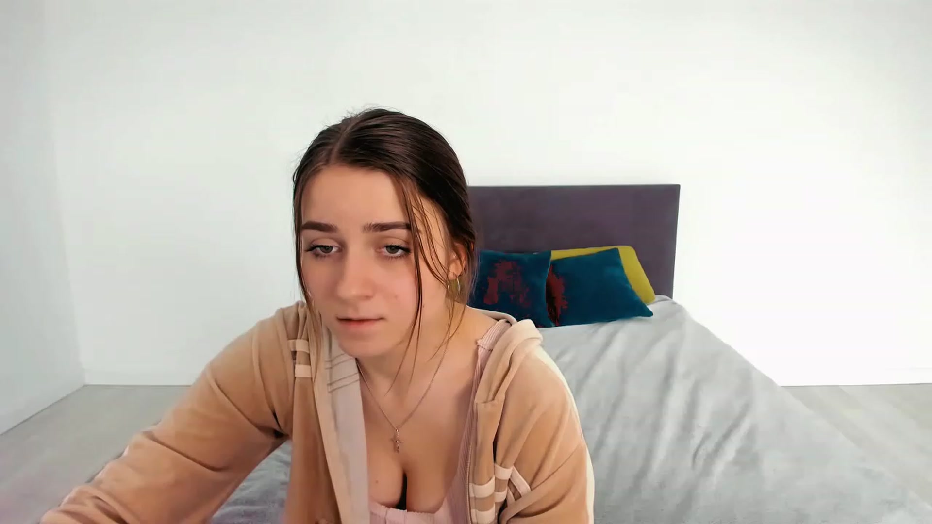 Gallery image thumbnail from AlisaSunshine's myfreecams stream on, 11/25/2022, 10:58 image 14 of 20