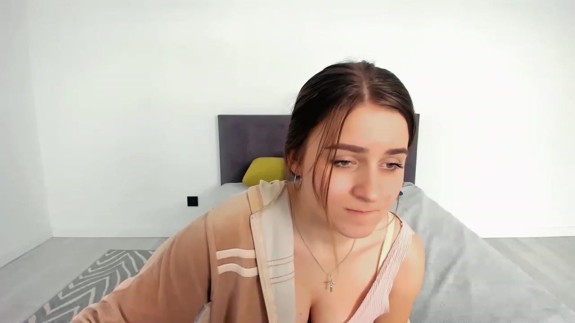 Gallery image thumbnail from AlisaSunshine's myfreecams stream on, 11/25/2022, 11:45 image 6 of 20