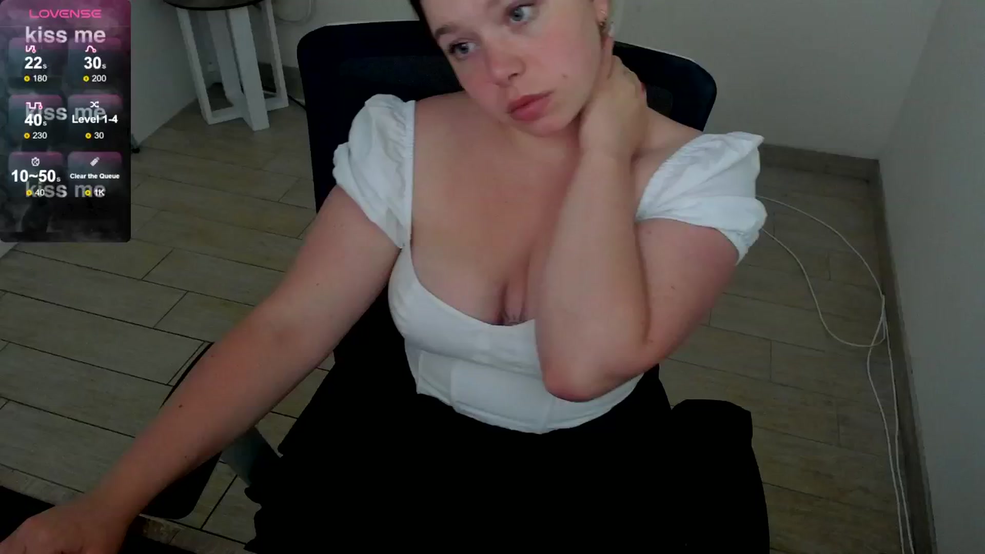 Gallery image thumbnail from Alisa_Bunny's myfreecams stream on, 07/30/2024, 24:03 image 14 of 20