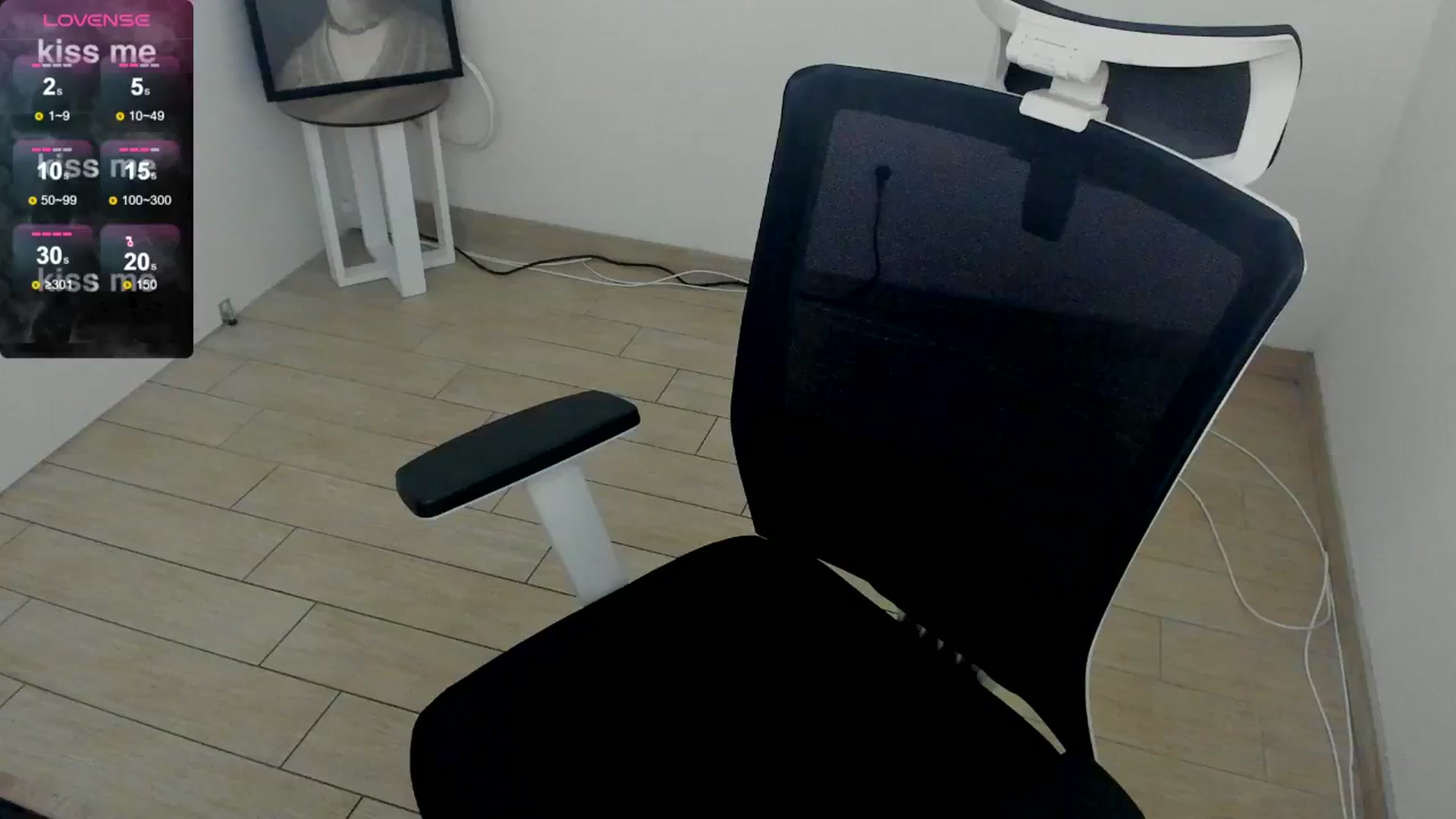 Gallery image thumbnail from Alisa_Bunny's myfreecams stream on, 07/30/2024, 24:52 image 18 of 20