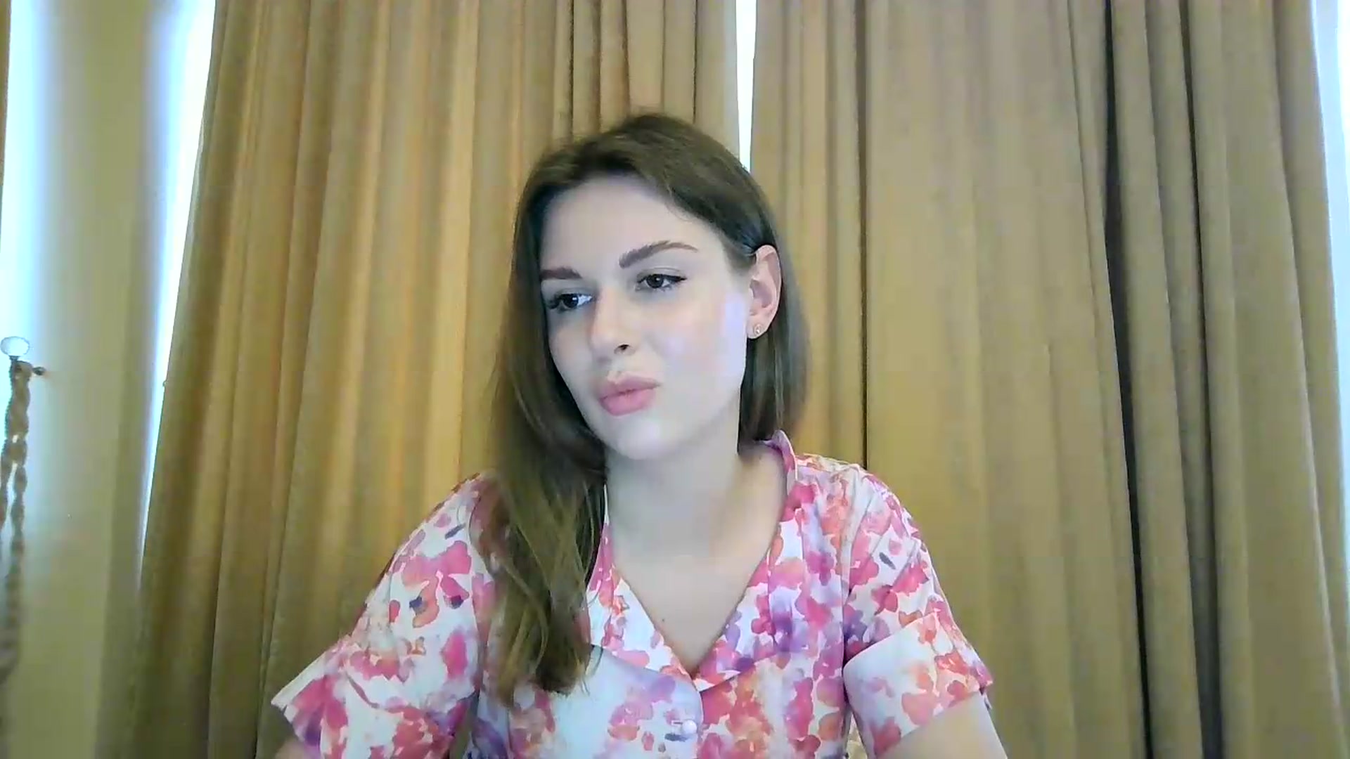 Gallery image thumbnail from Alisaaaa1's myfreecams stream on, 08/09/2026, 14:49 image 10 of 20