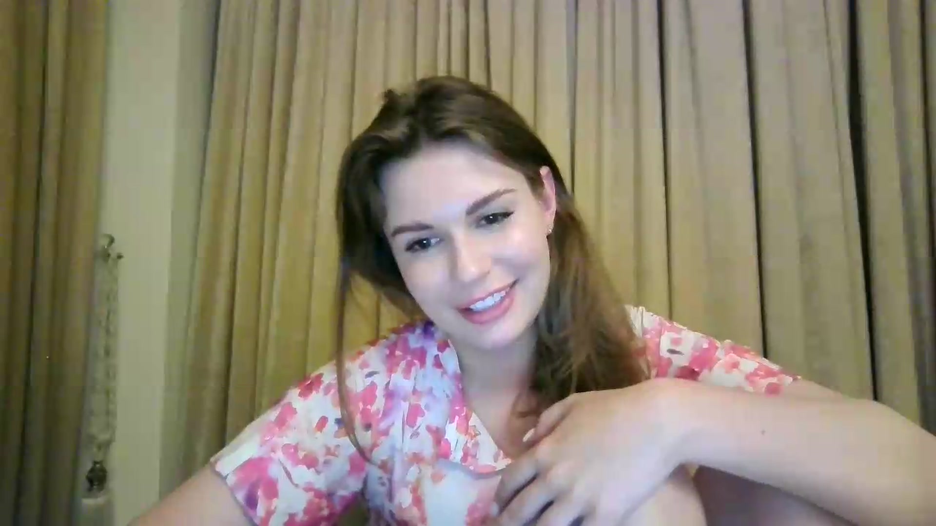 Gallery image thumbnail from Alisaaaa1's myfreecams stream on, 08/09/2026, 18:09 image 4 of 20