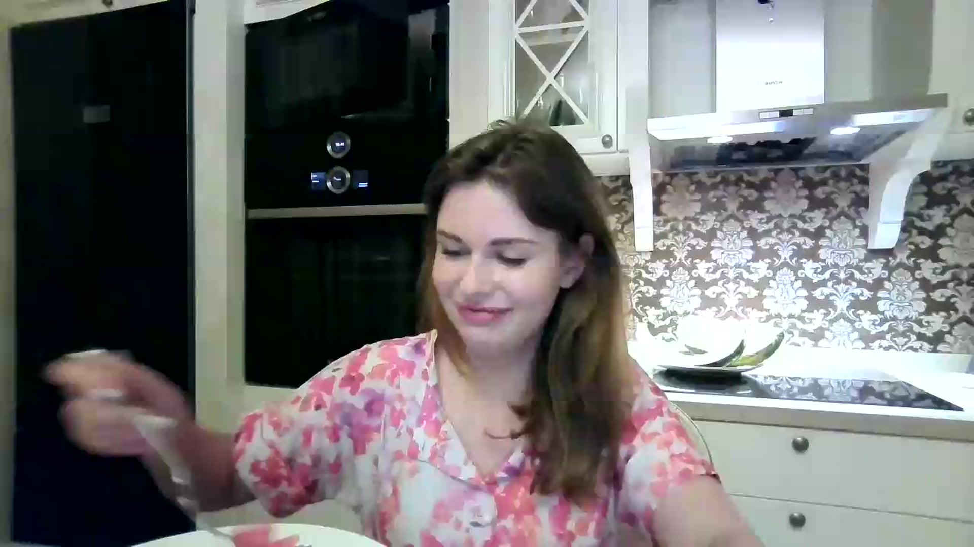 Gallery image thumbnail from Alisaaaa1's myfreecams stream on, 08/09/2026, 23:12 image 15 of 20