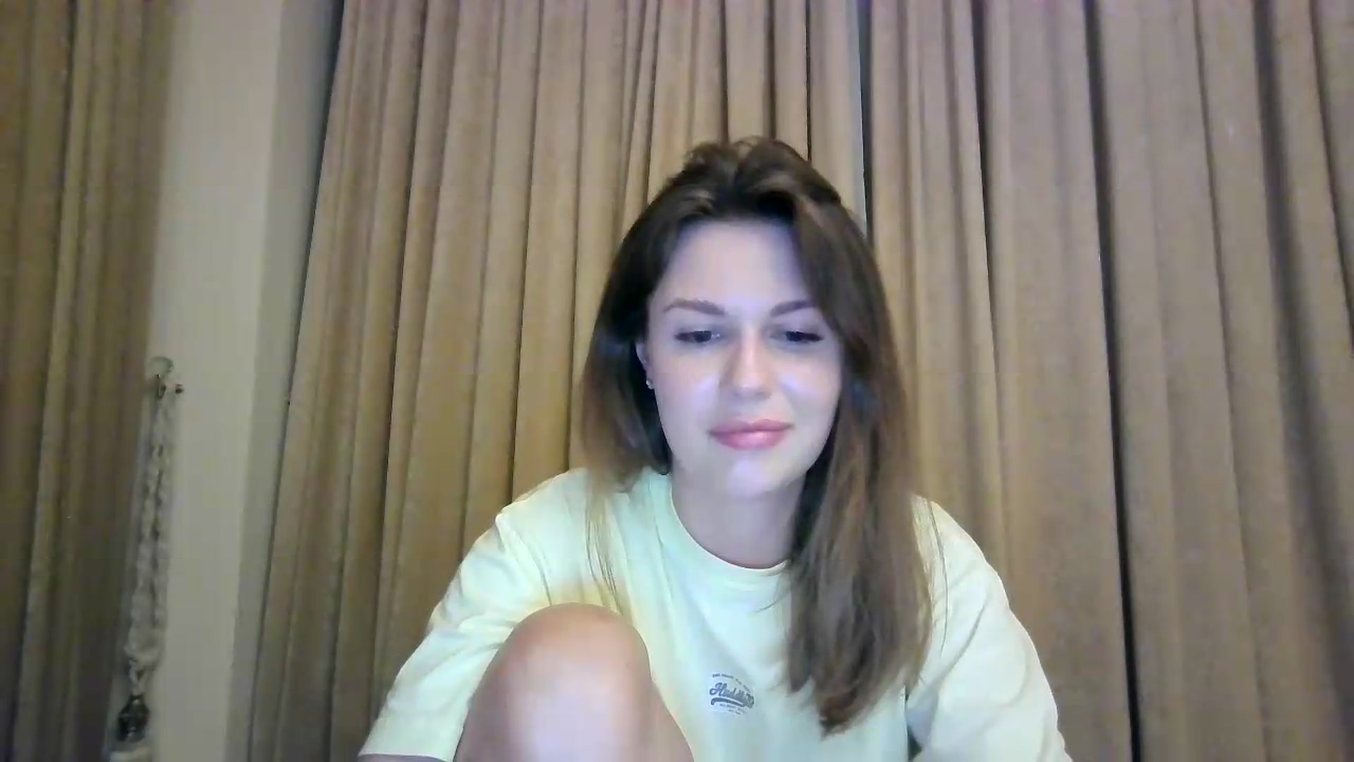 Gallery image thumbnail from Alisaaaa1's myfreecams stream on, 08/11/2026, 24:02 image 2 of 20