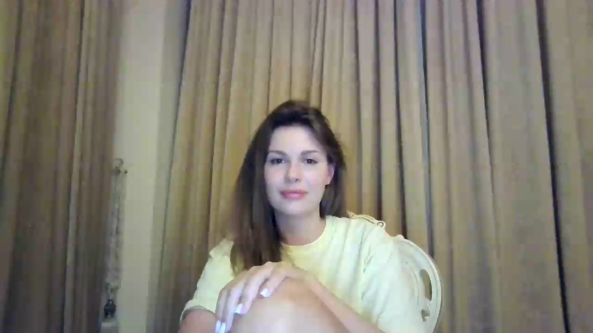 Gallery image thumbnail from Alisaaaa1's myfreecams stream on, 08/11/2026, 24:02 image 14 of 20