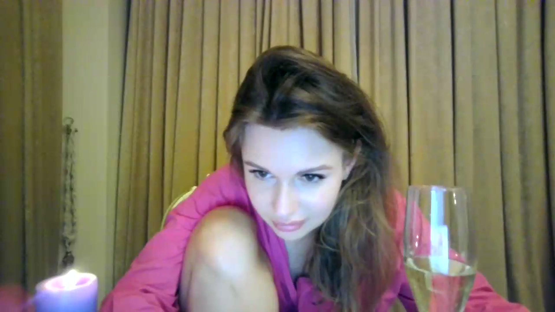 Gallery image thumbnail from Alisaaaa1's myfreecams stream on, 08/12/2026, 01:14 image 4 of 20