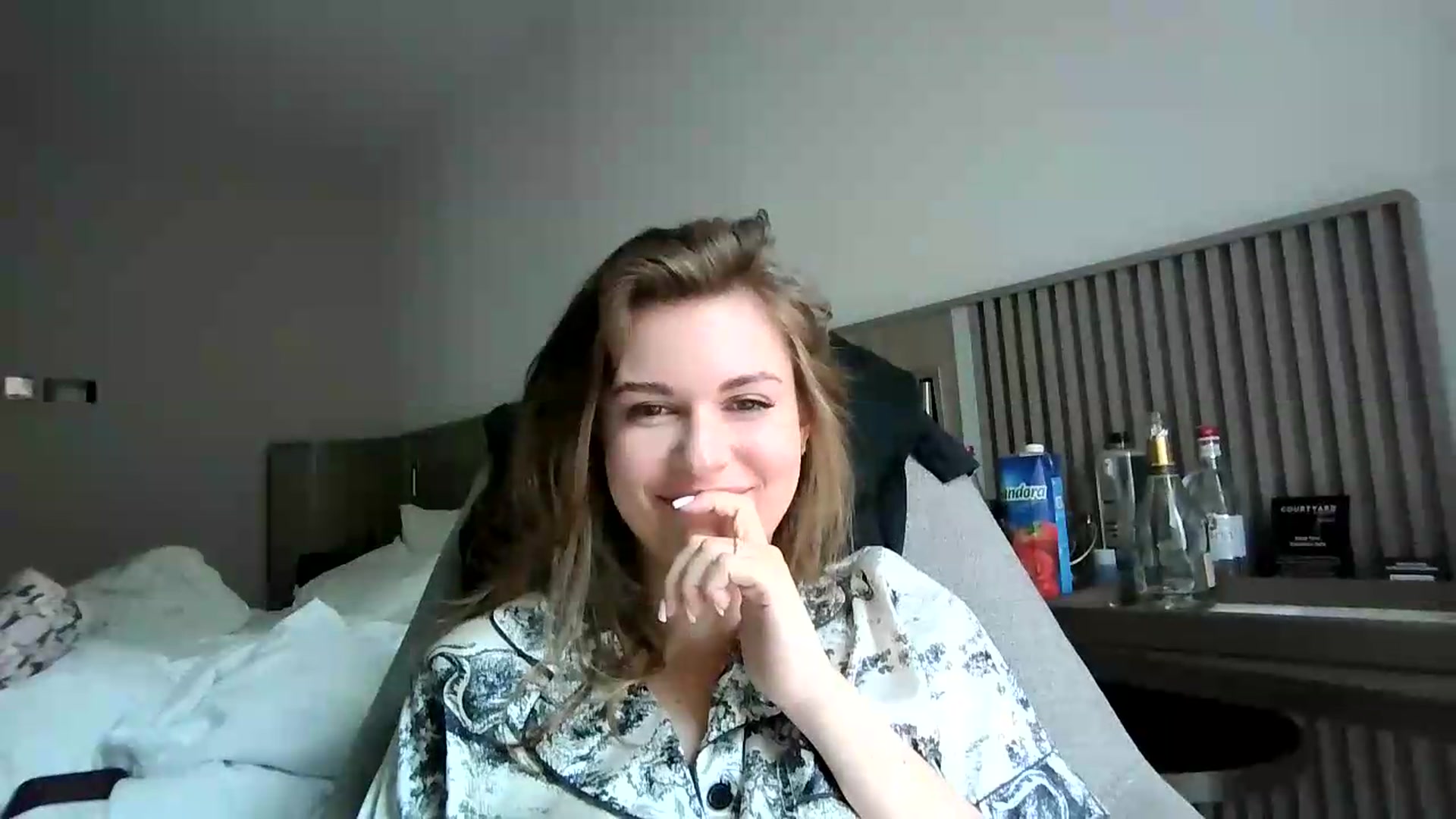 Gallery image thumbnail from Alisaaaa1's myfreecams stream on, 08/16/2026, 10:25 image 8 of 20