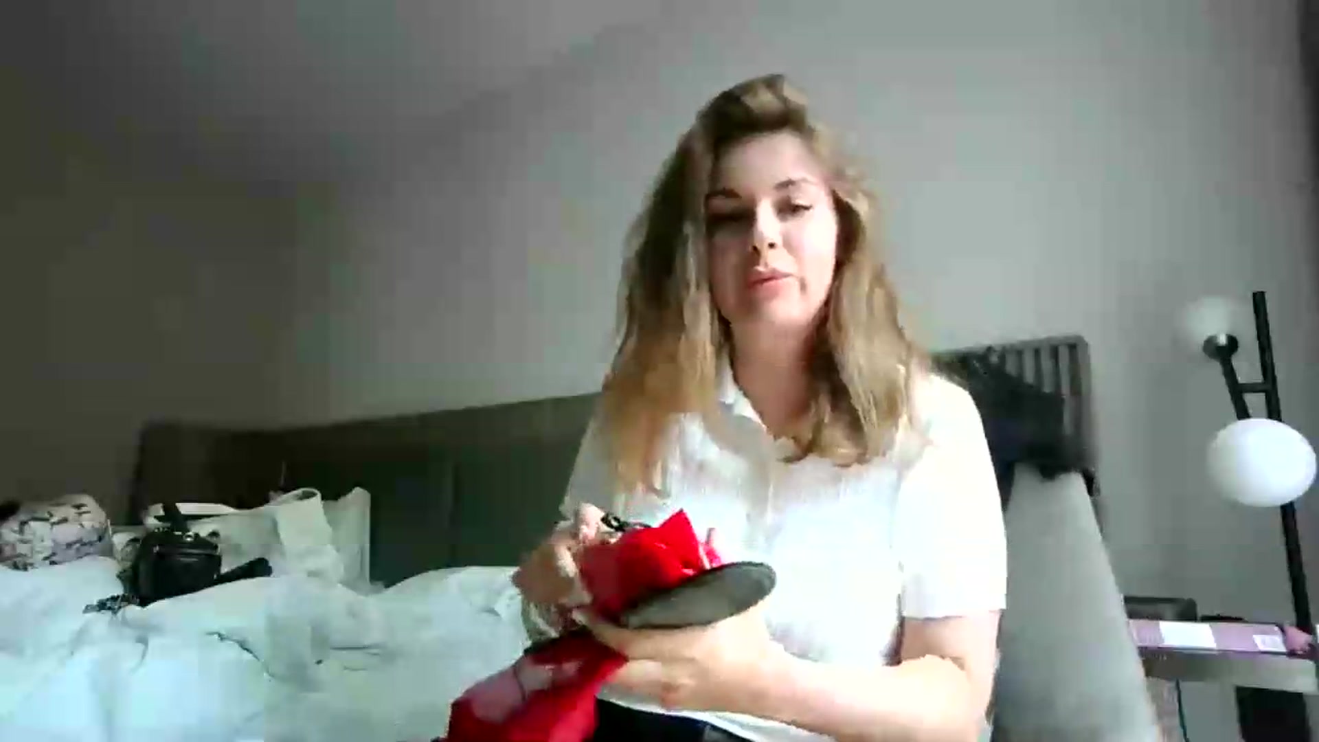 Gallery image thumbnail from Alisaaaa1's myfreecams stream on, 08/16/2026, 10:25 image 17 of 20