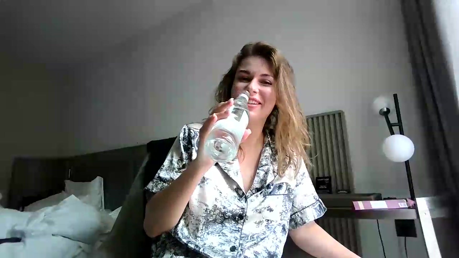 Gallery image thumbnail from Alisaaaa1's myfreecams stream on, 08/16/2026, 10:25 image 9 of 20