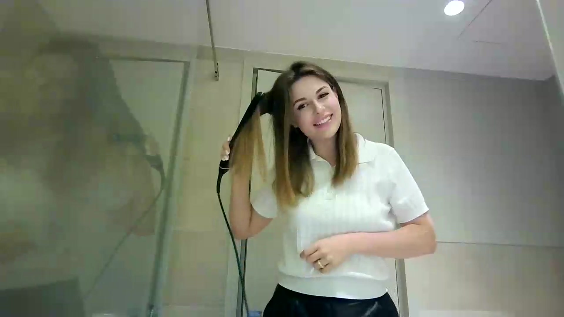 Gallery image thumbnail from Alisaaaa1's myfreecams stream on, 08/16/2026, 10:25 image 20 of 20