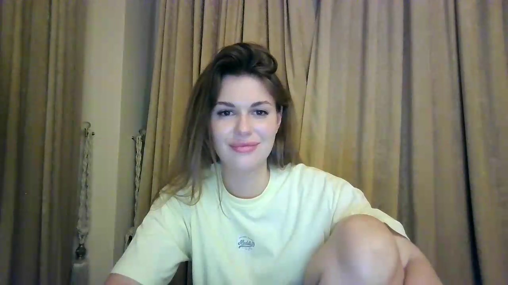 Gallery image thumbnail from Alisaaaa1's myfreecams stream on, 08/20/2026, 20:59 image 15 of 20