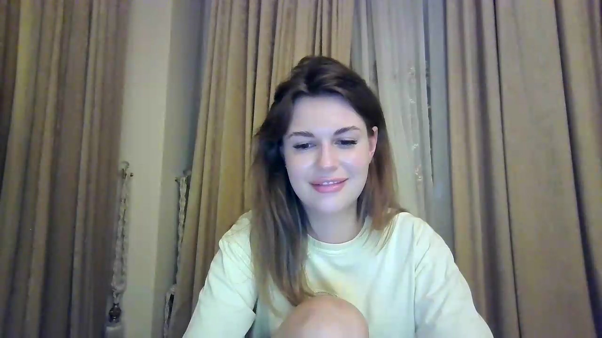 Gallery image thumbnail from Alisaaaa1's myfreecams stream on, 08/20/2026, 20:59 image 2 of 20