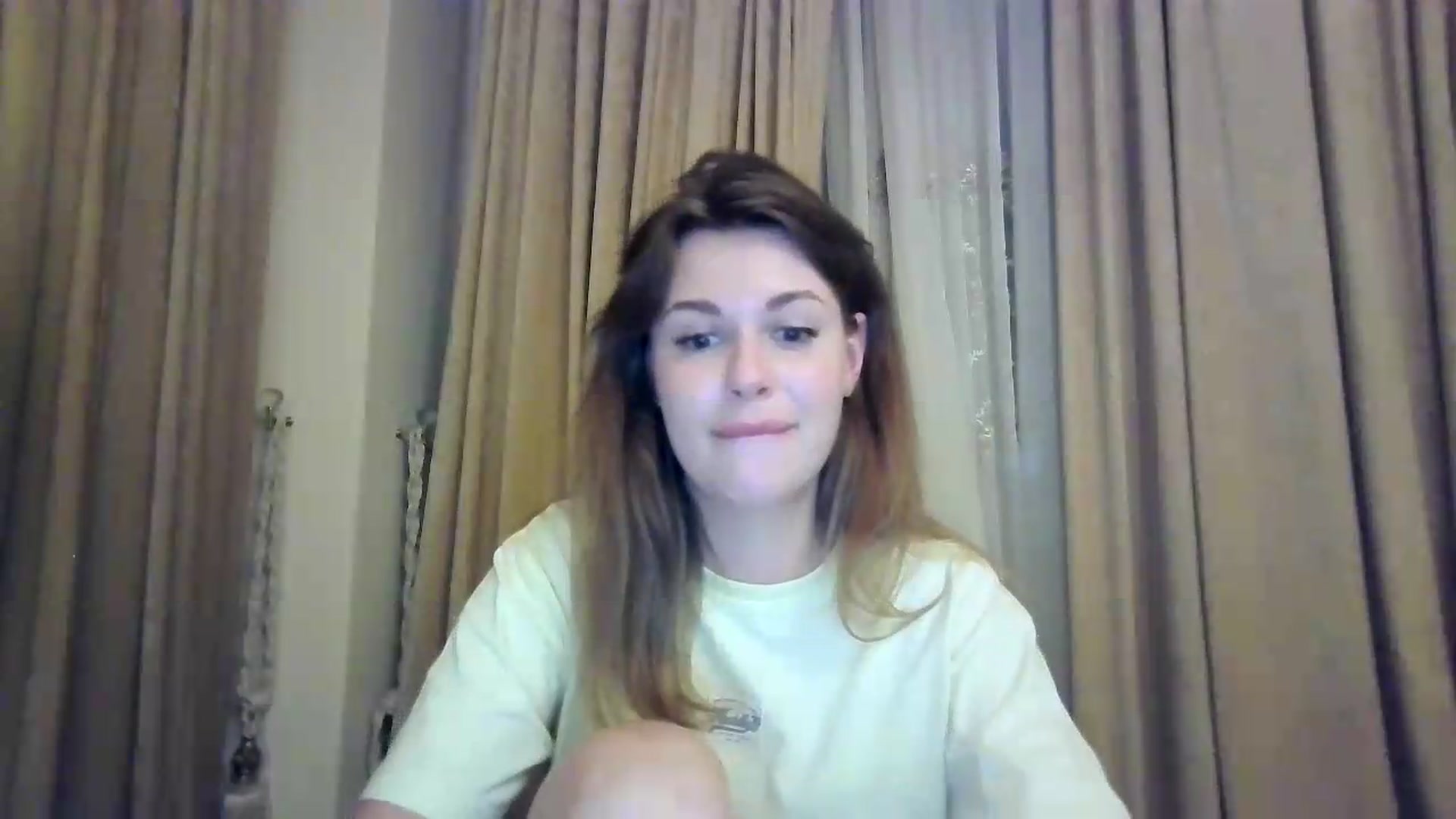 Gallery image thumbnail from Alisaaaa1's myfreecams stream on, 08/20/2026, 20:59 image 4 of 20