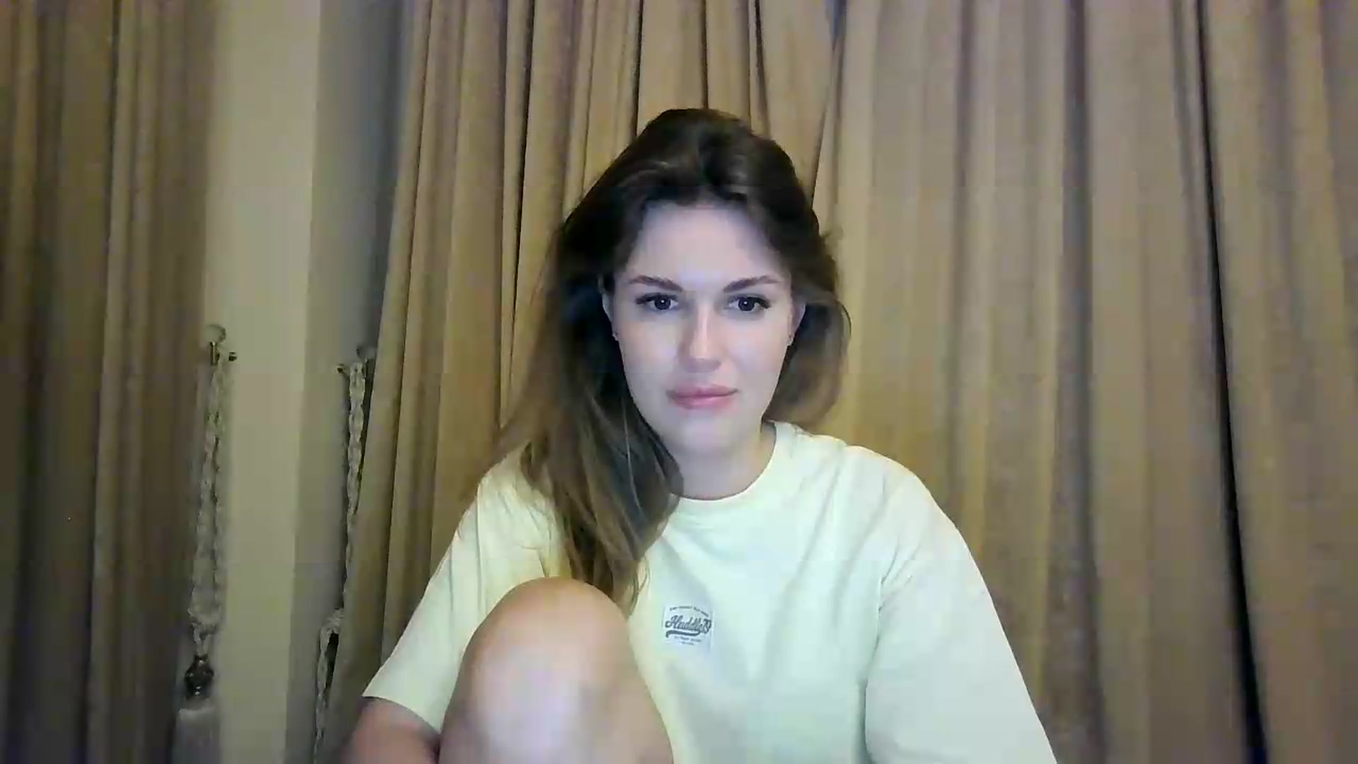 Gallery image thumbnail from Alisaaaa1's myfreecams stream on, 08/20/2026, 20:59 image 11 of 20
