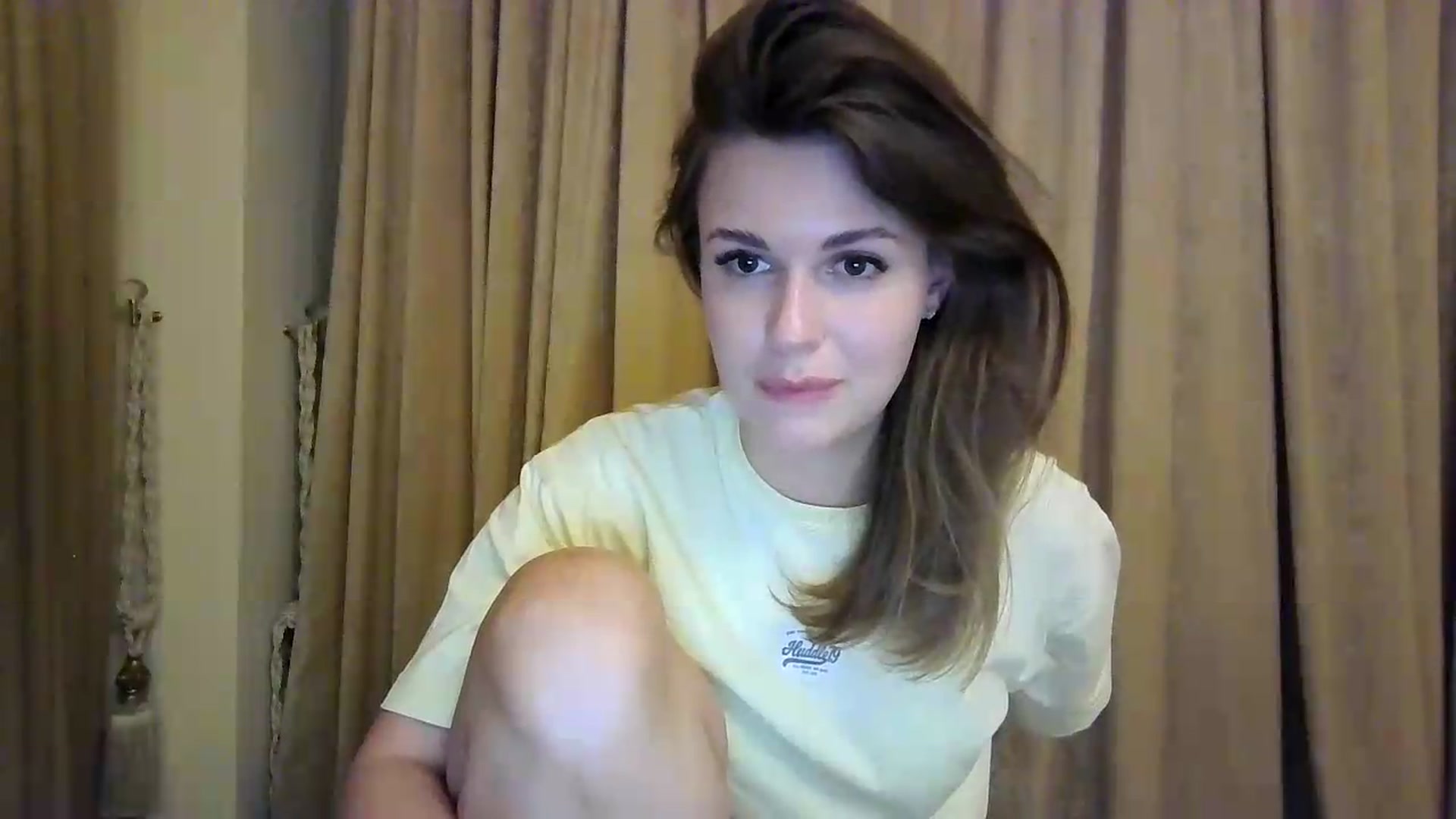 Gallery image thumbnail from Alisaaaa1's myfreecams stream on, 08/20/2026, 21:38 image 18 of 20