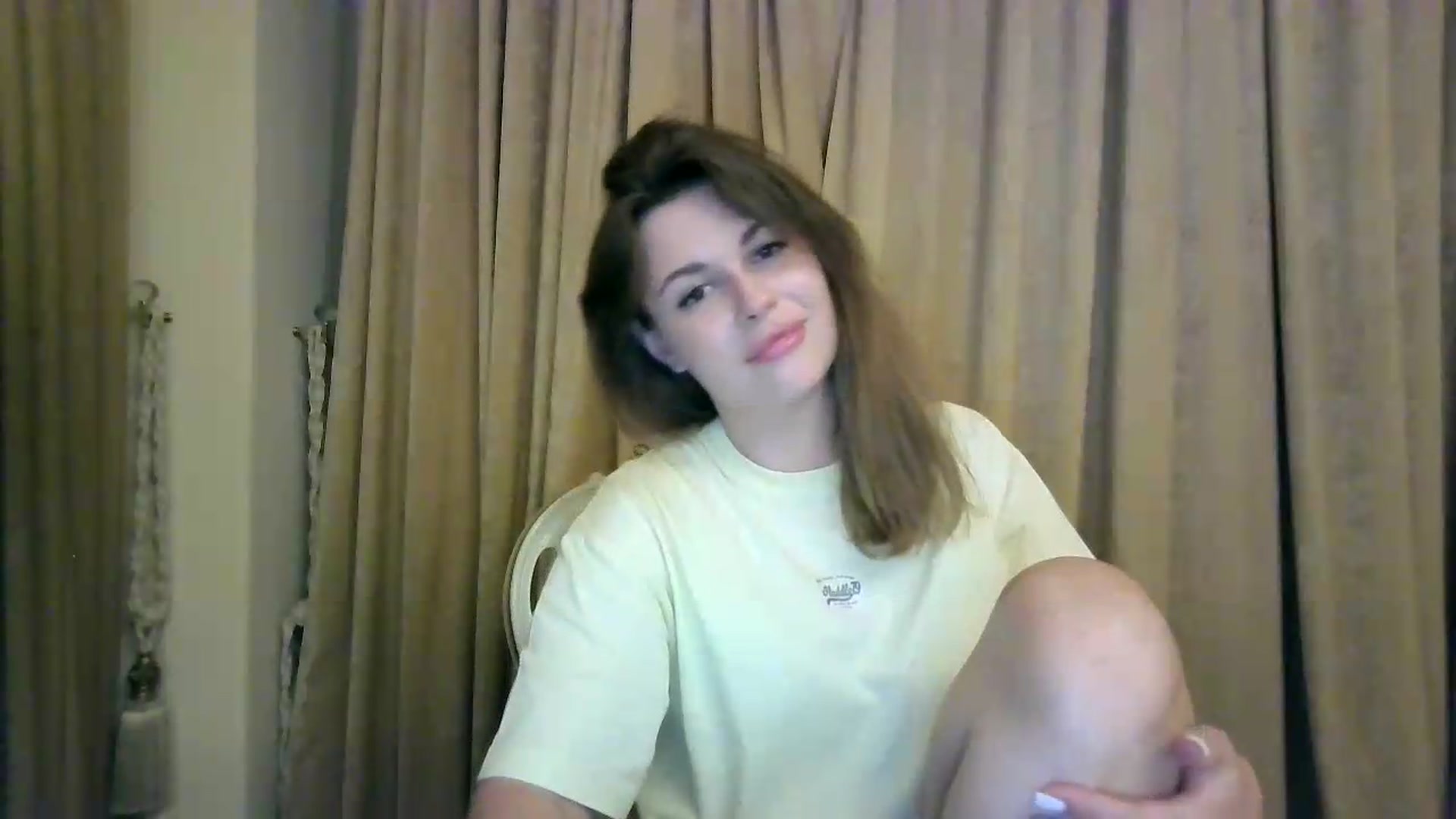 Gallery image thumbnail from Alisaaaa1's myfreecams stream on, 08/20/2026, 21:38 image 8 of 20