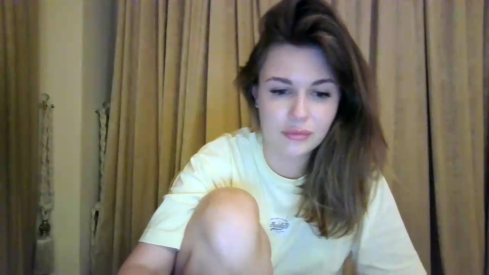 Gallery image thumbnail from Alisaaaa1's myfreecams stream on, 08/20/2026, 21:38 image 15 of 20
