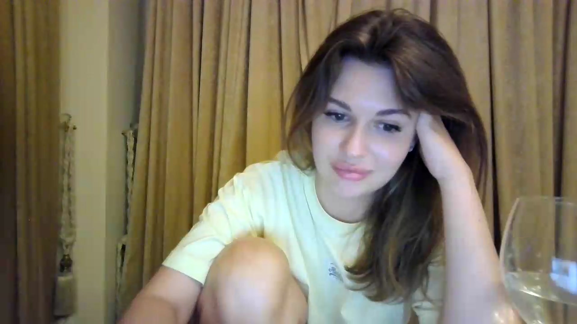 Gallery image thumbnail from Alisaaaa1's myfreecams stream on, 08/20/2026, 22:15 image 3 of 20