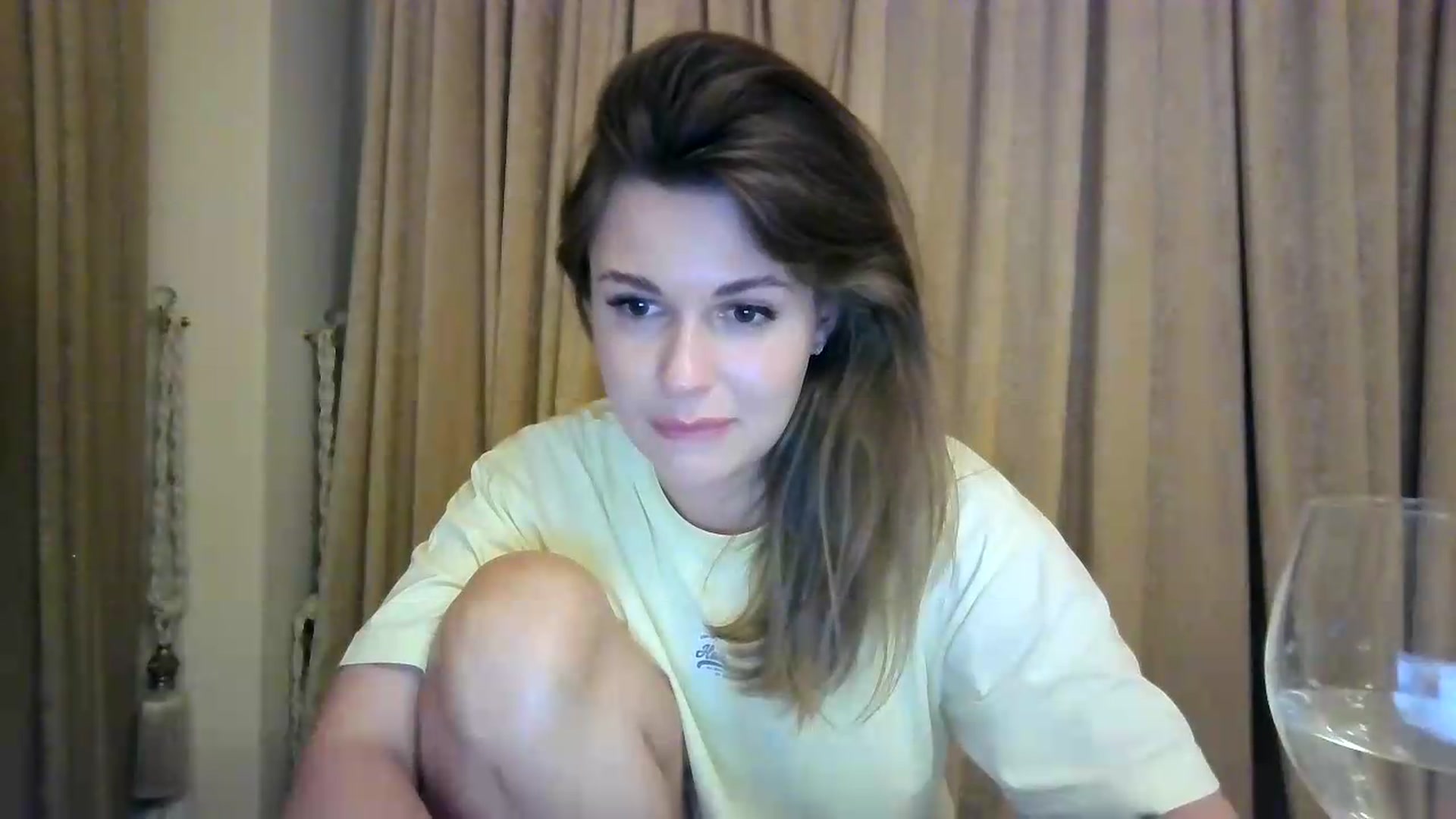 Gallery image thumbnail from Alisaaaa1's myfreecams stream on, 08/20/2026, 22:15 image 5 of 20