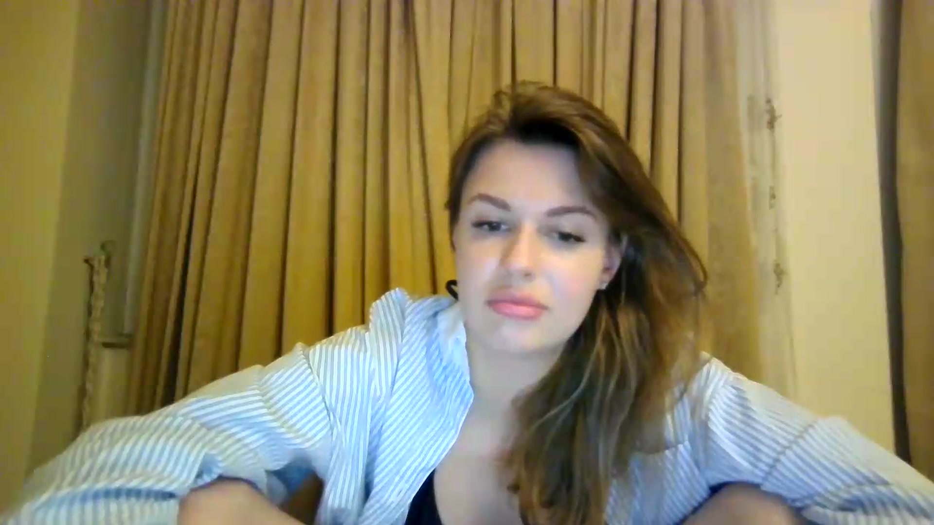 Gallery image thumbnail from Alisaaaa1's myfreecams stream on, 08/22/2026, 24:21 image 12 of 20