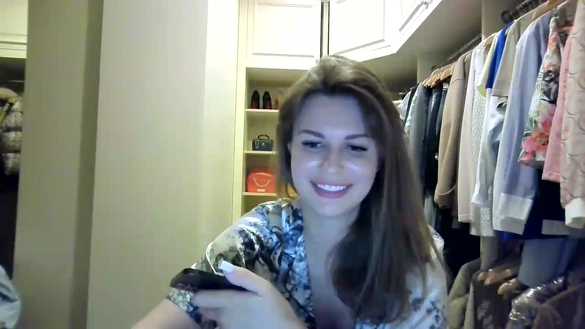 Gallery image thumbnail from Alisaaaa1's myfreecams stream on, 08/24/2026, 20:40 image 10 of 20