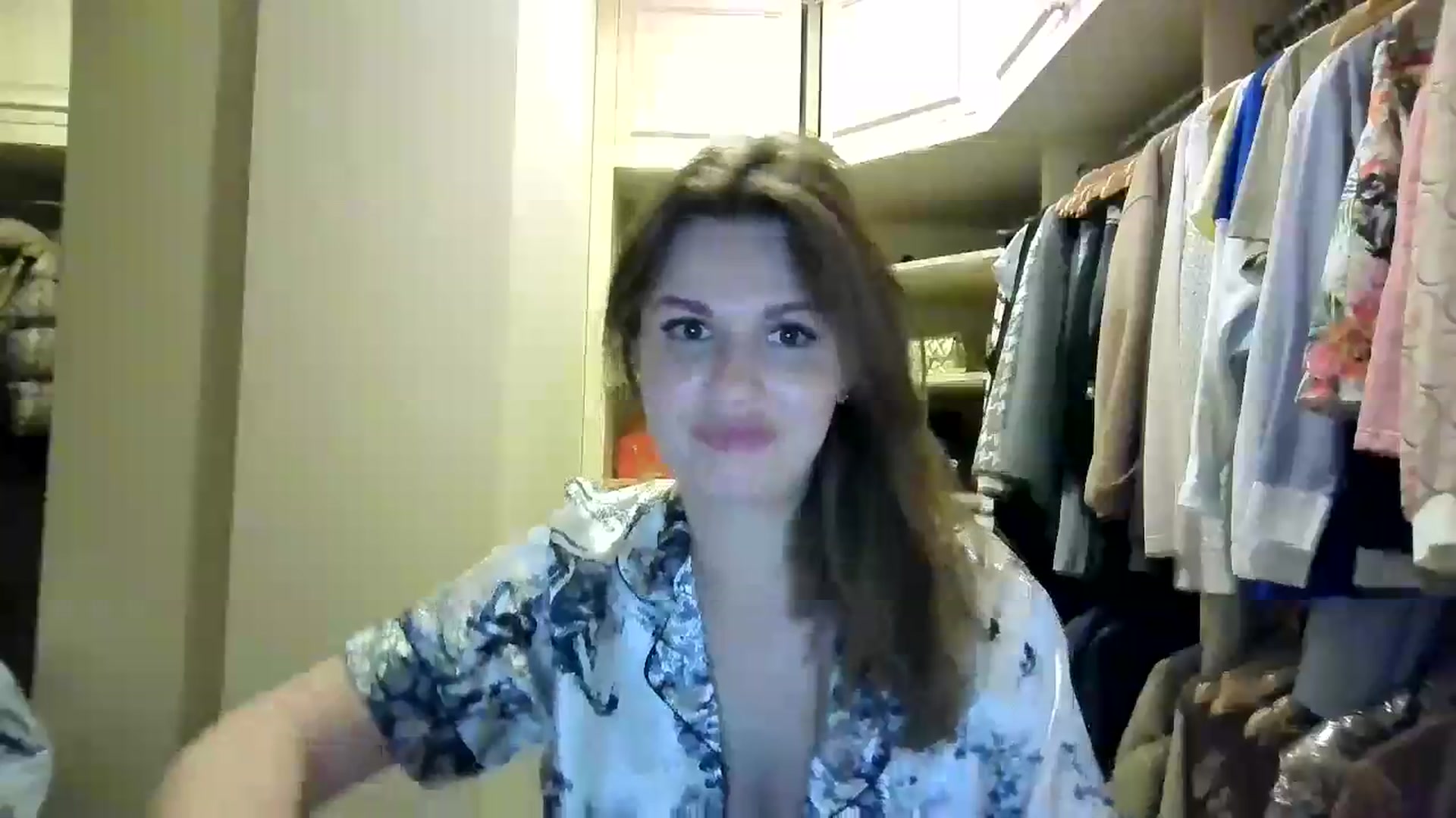 Gallery image thumbnail from Alisaaaa1's myfreecams stream on, 08/24/2026, 20:40 image 17 of 20