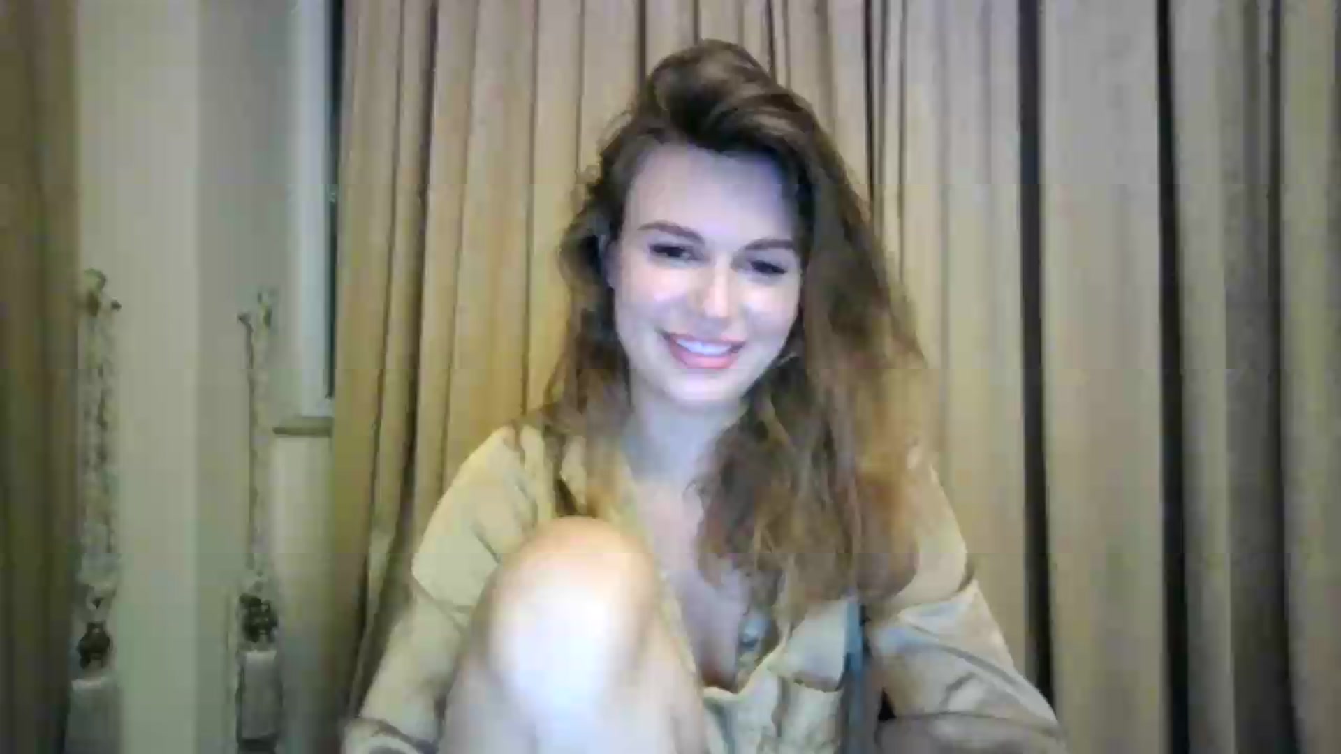 Gallery image thumbnail from Alisaaaa1's myfreecams stream on, 08/26/2026, 22:51 image 16 of 20
