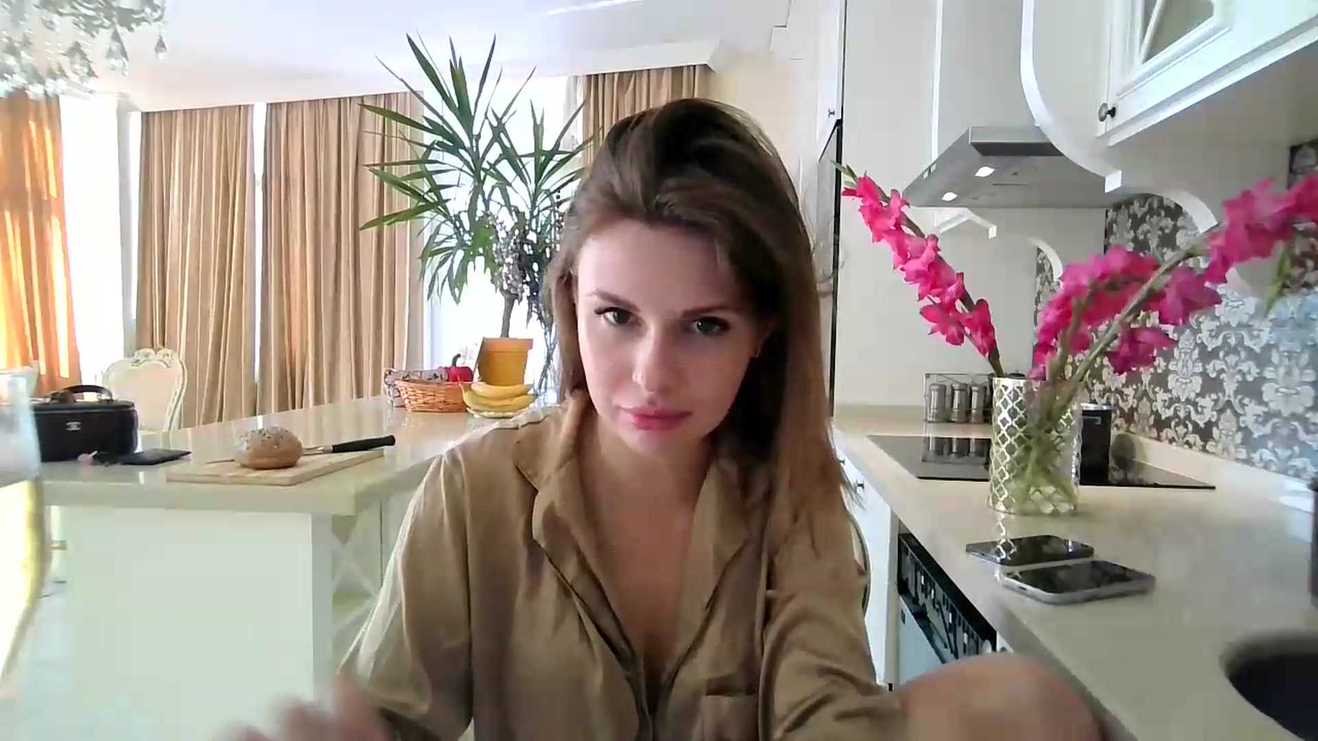 Gallery image thumbnail from Alisaaaa1's myfreecams stream on, 08/28/2026, 11:56 image 10 of 20
