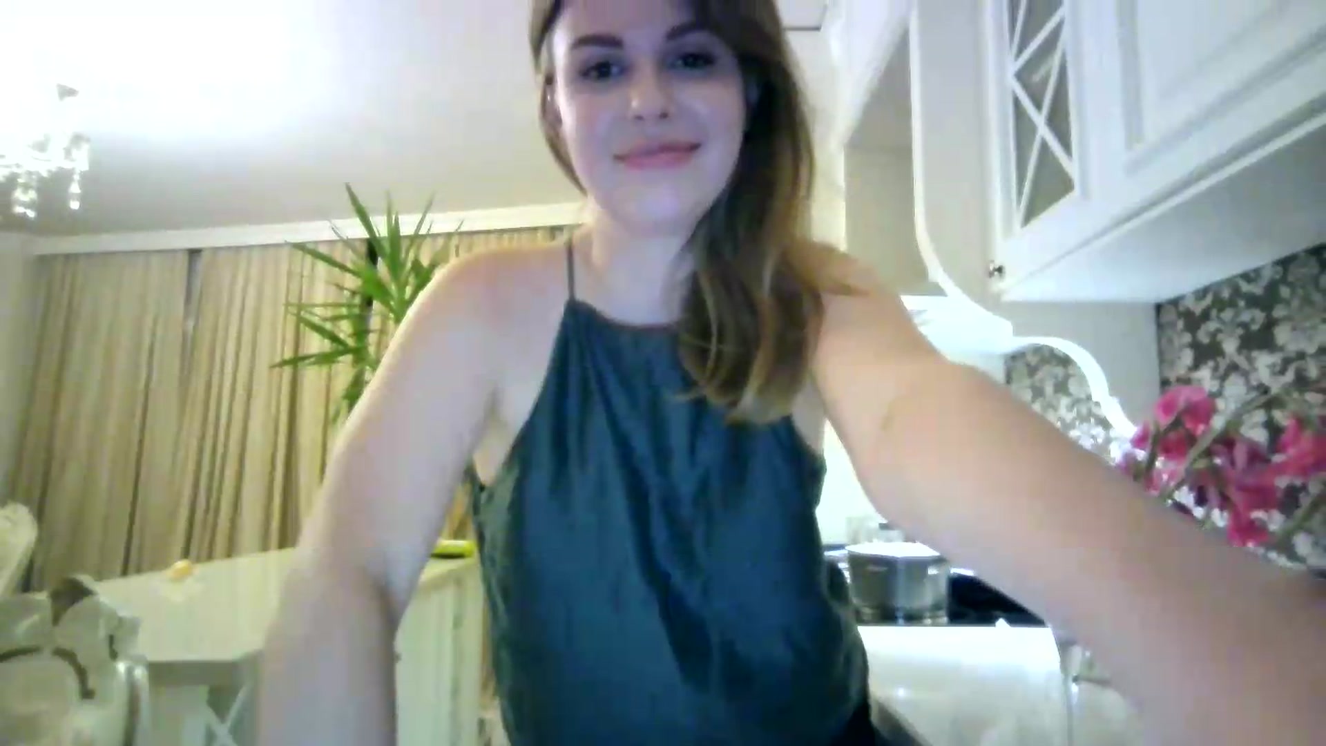 Gallery image thumbnail from Alisaaaa1's myfreecams stream on, 08/29/2026, 22:16 image 7 of 20