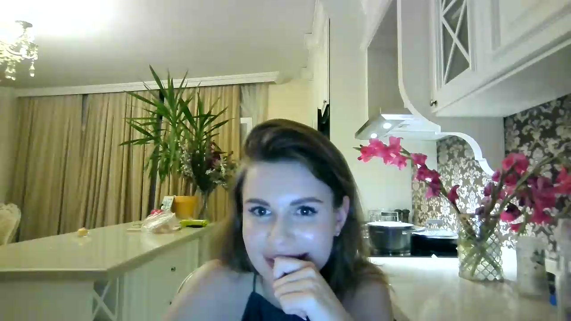 Gallery image thumbnail from Alisaaaa1's myfreecams stream on, 08/29/2026, 22:16 image 15 of 20