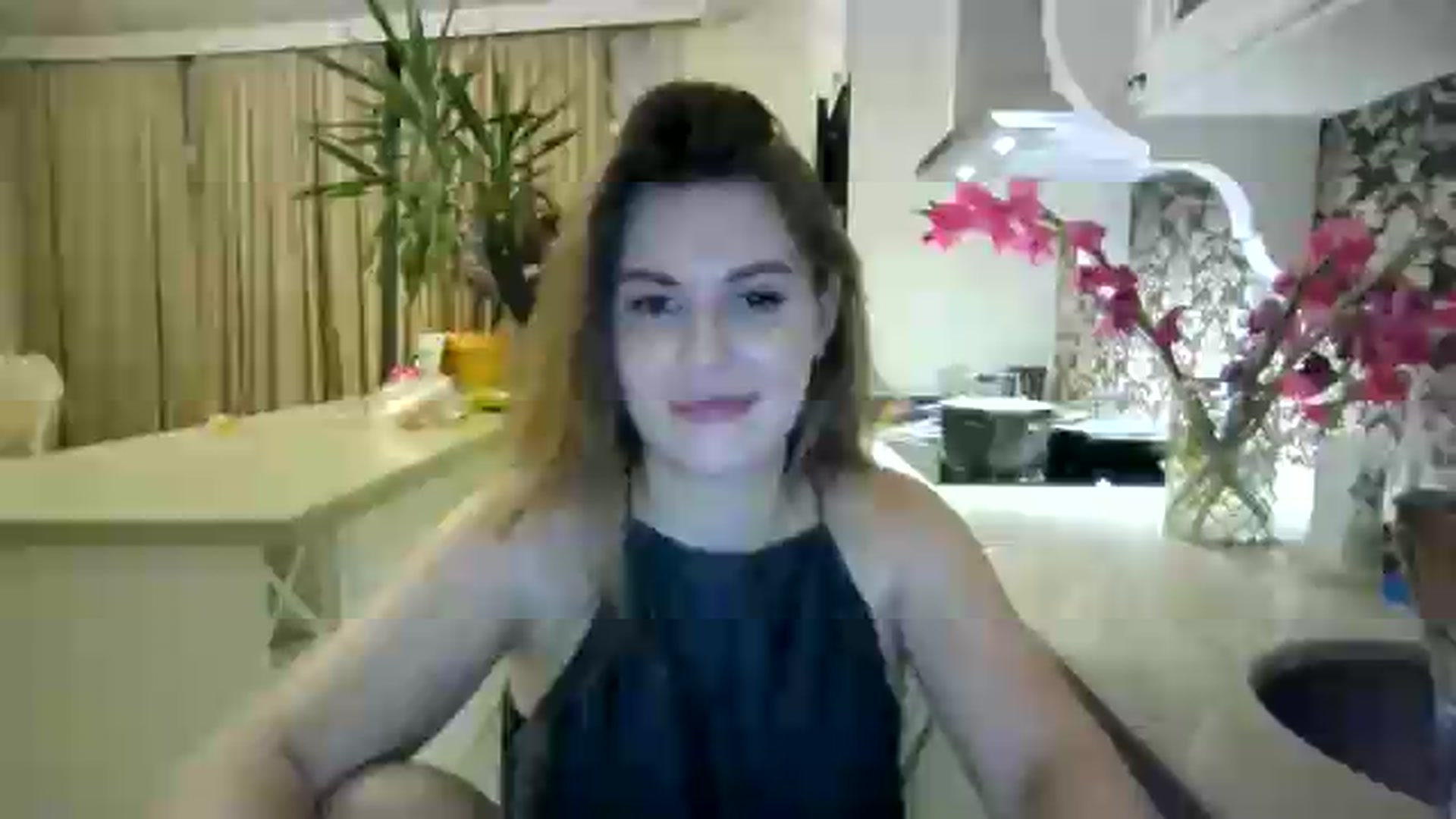 Gallery image thumbnail from Alisaaaa1's myfreecams stream on, 08/29/2026, 23:41 image 7 of 20