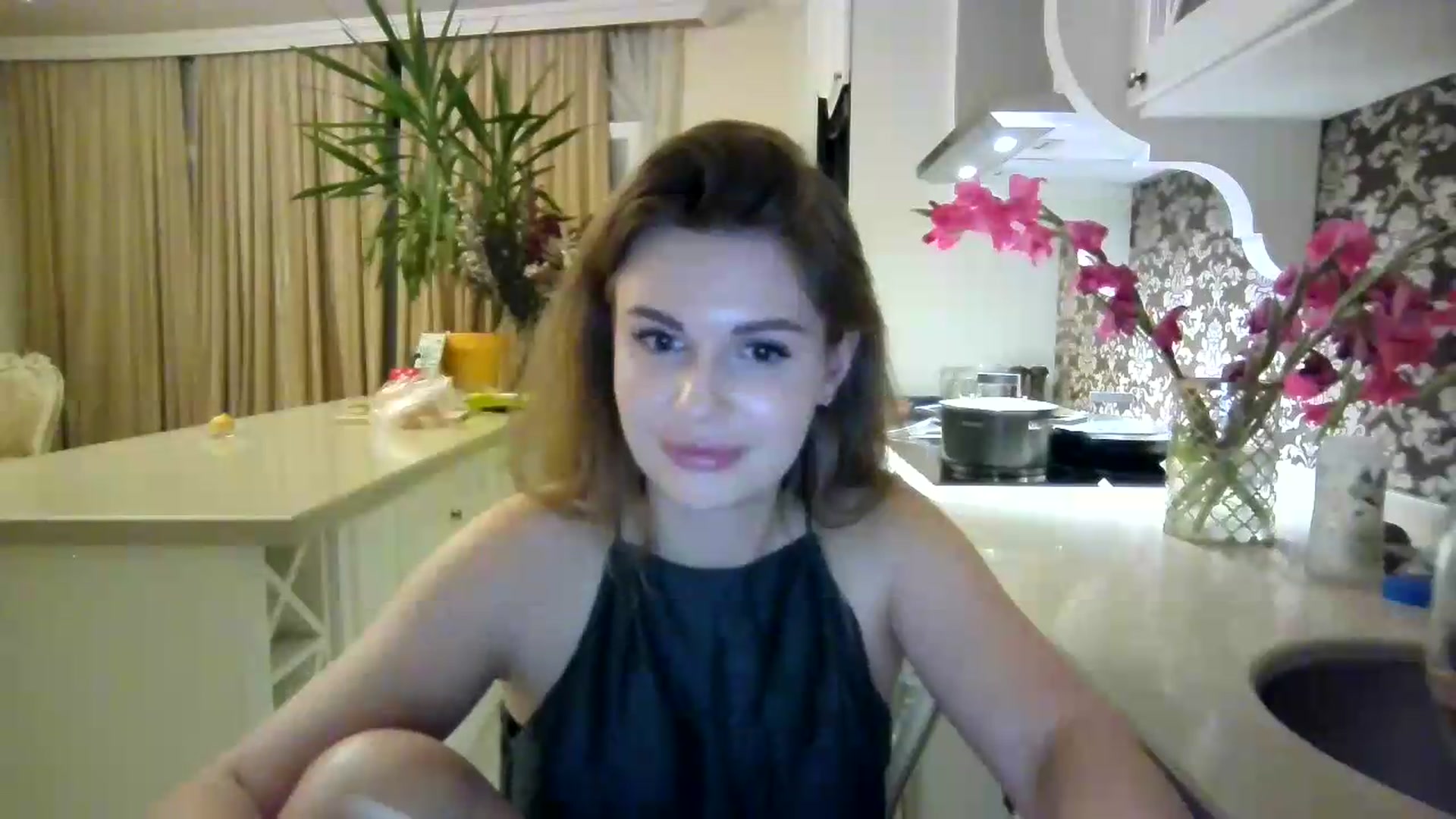 Gallery image thumbnail from Alisaaaa1's myfreecams stream on, 08/29/2026, 23:41 image 19 of 20
