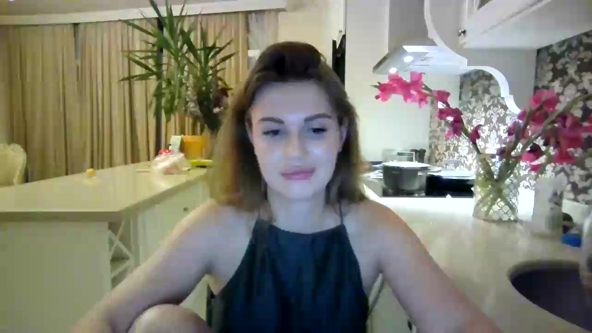 Gallery image thumbnail from Alisaaaa1's myfreecams stream on, 08/29/2026, 23:41 image 16 of 20