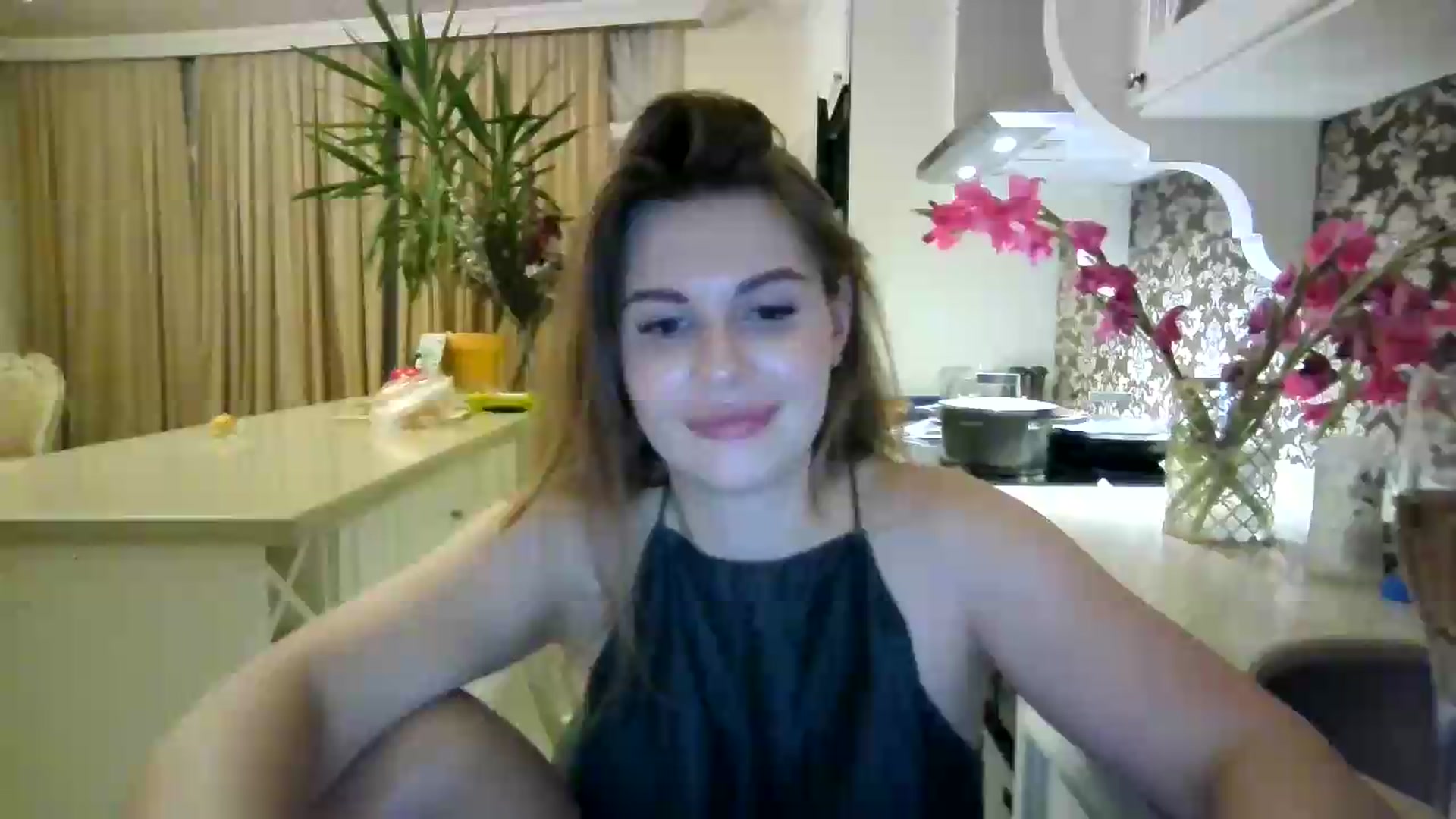 Gallery image thumbnail from Alisaaaa1's myfreecams stream on, 08/29/2026, 23:41 image 1 of 20