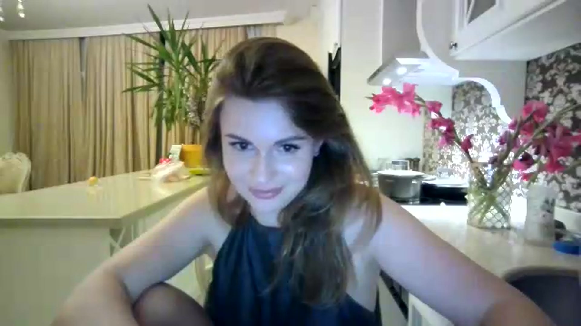 Gallery image thumbnail from Alisaaaa1's myfreecams stream on, 08/30/2026, 24:19 image 16 of 20