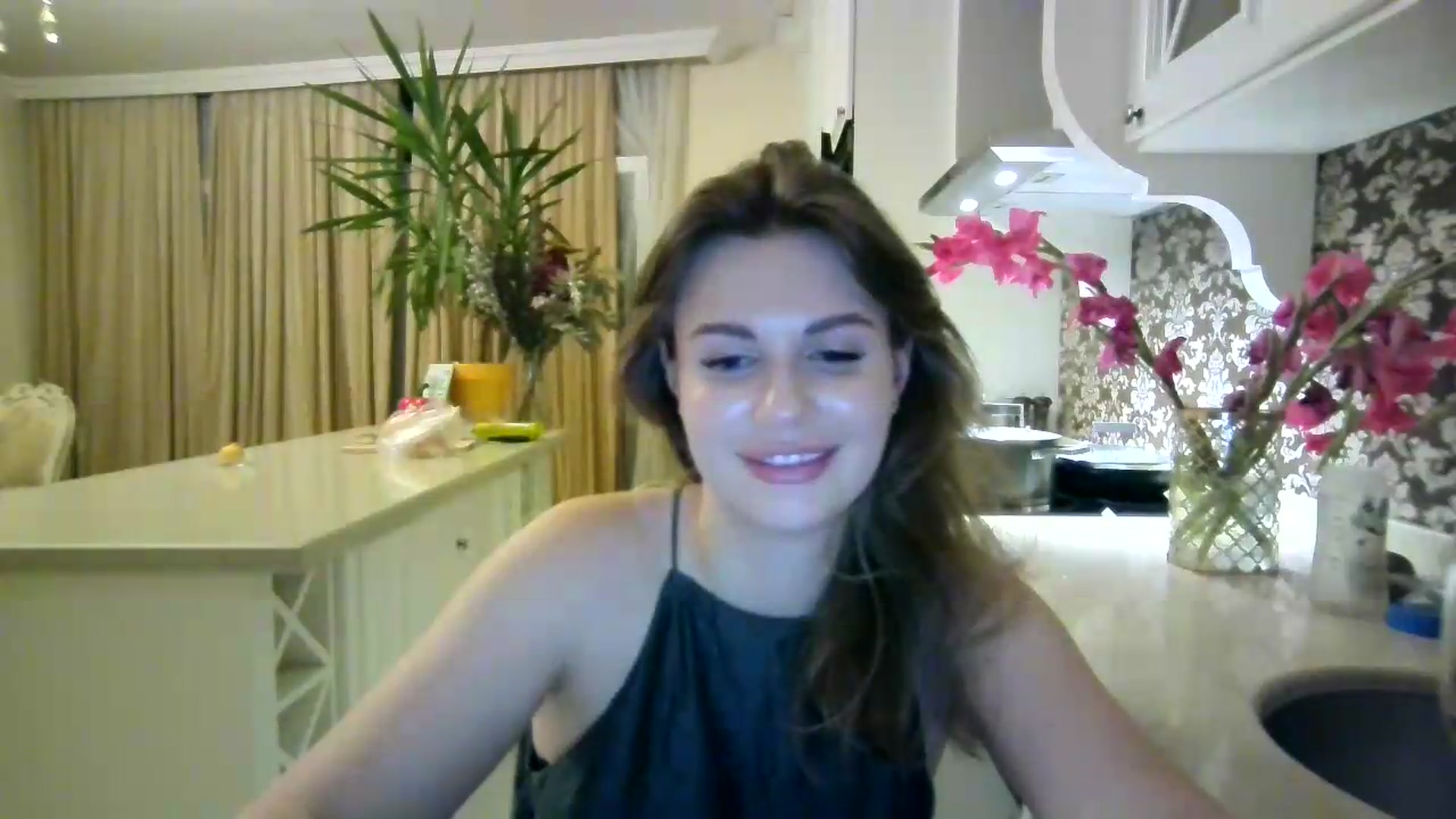 Gallery image thumbnail from Alisaaaa1's myfreecams stream on, 08/30/2026, 24:19 image 4 of 20
