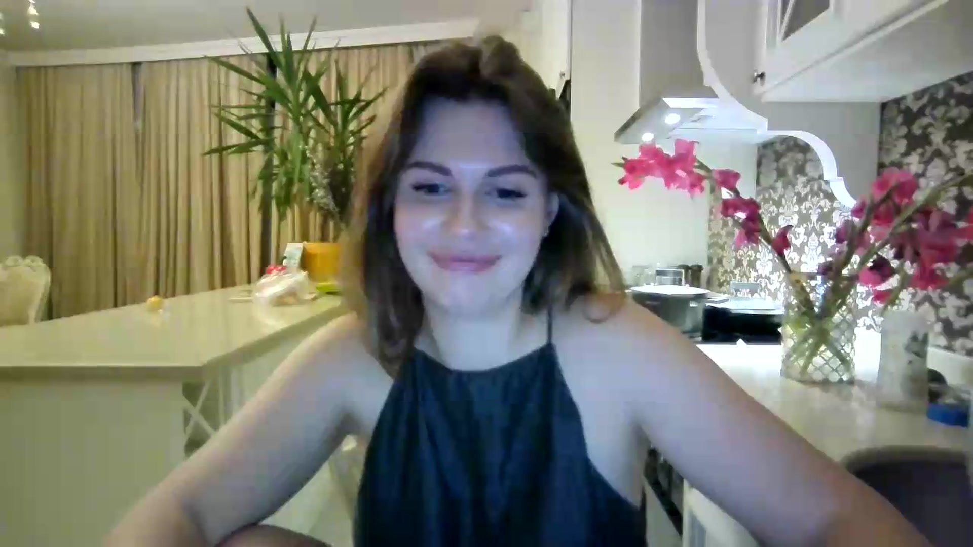 Gallery image thumbnail from Alisaaaa1's myfreecams stream on, 08/30/2026, 24:19 image 13 of 20
