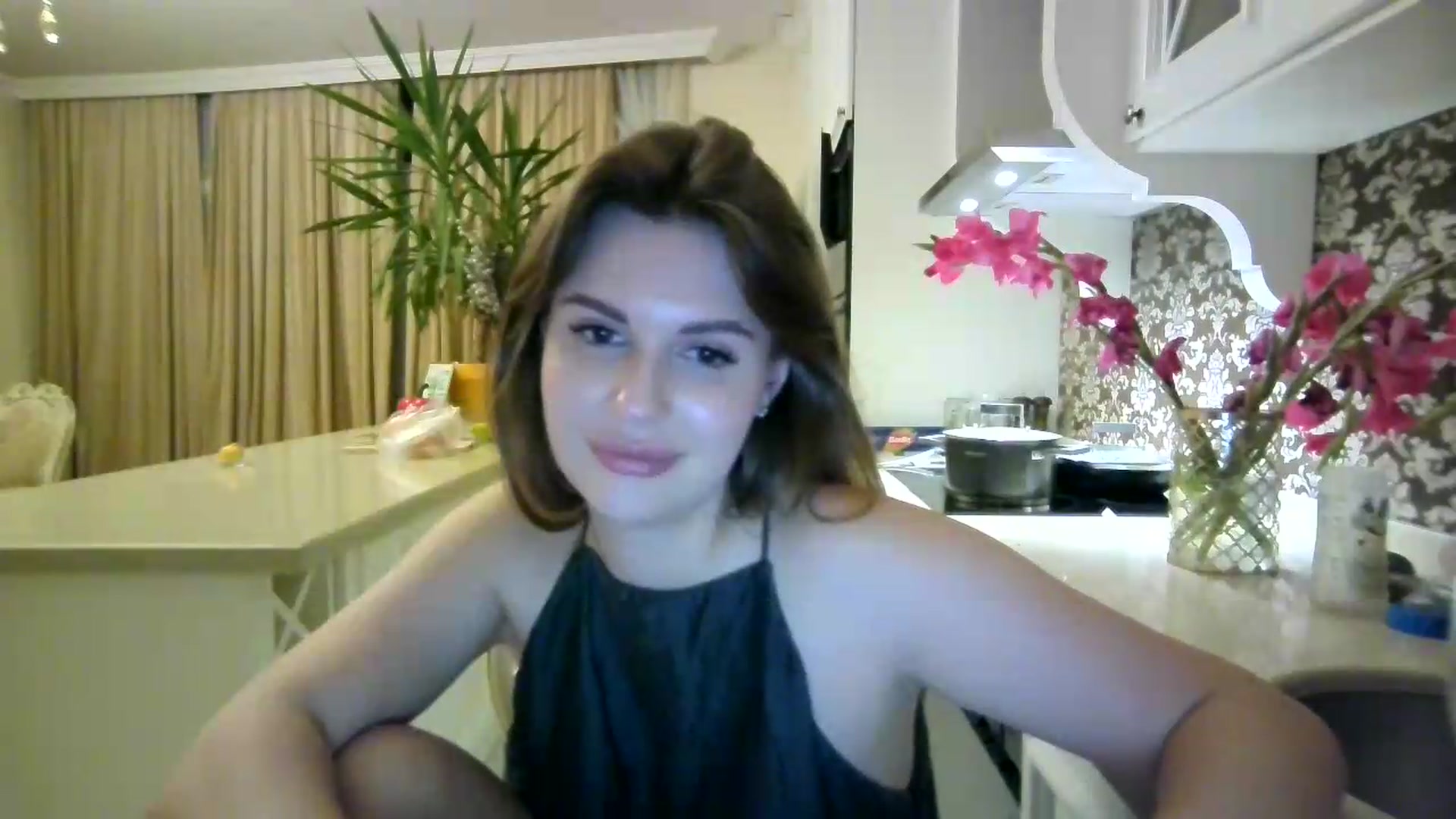 Gallery image thumbnail from Alisaaaa1's myfreecams stream on, 08/30/2026, 24:19 image 12 of 20