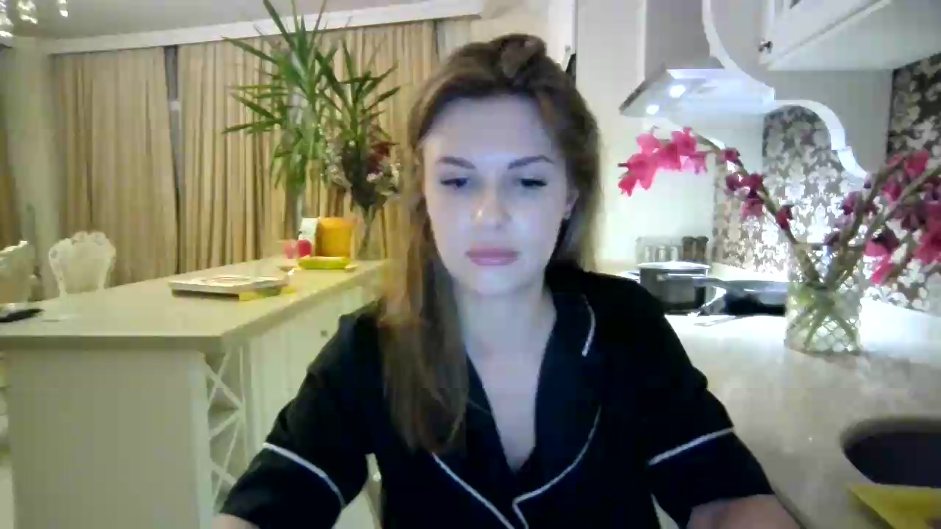 Gallery image thumbnail from Alisaaaa1's myfreecams stream on, 08/30/2026, 22:19 image 16 of 20