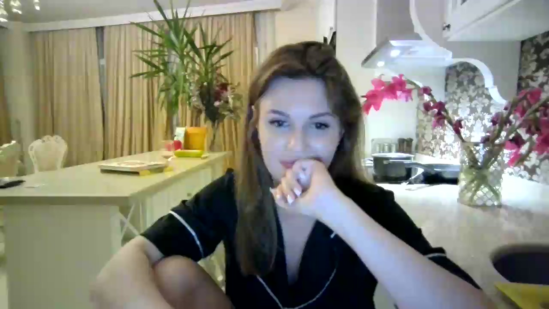 Gallery image thumbnail from Alisaaaa1's myfreecams stream on, 08/30/2026, 22:19 image 17 of 20