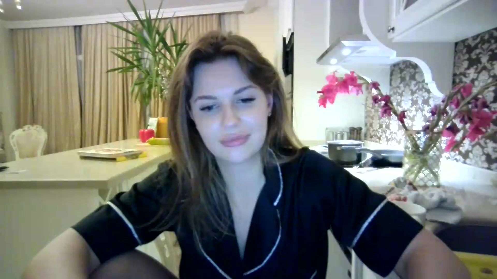 Gallery image thumbnail from Alisaaaa1's myfreecams stream on, 08/31/2026, 24:27 image 13 of 20